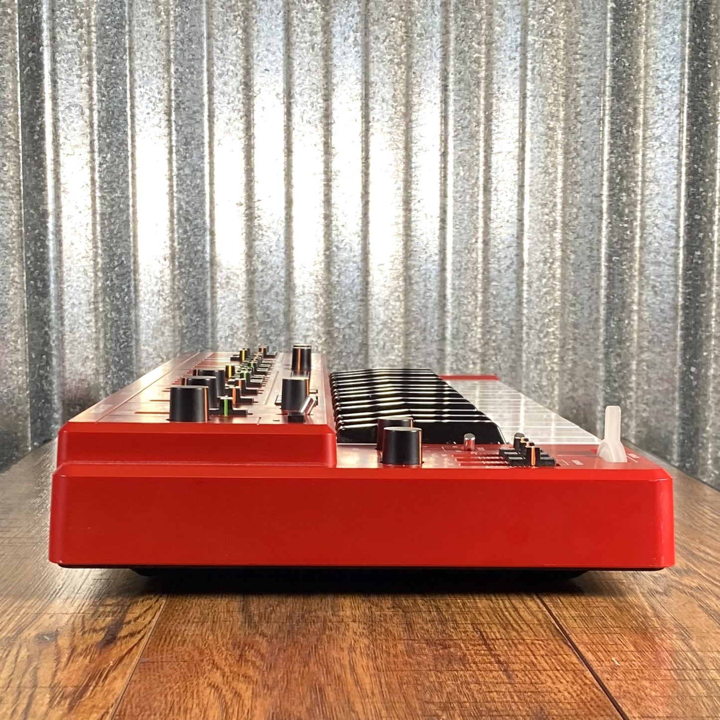Behringer MS-1-RD 32 Key Analog Synthesizer Red Used
