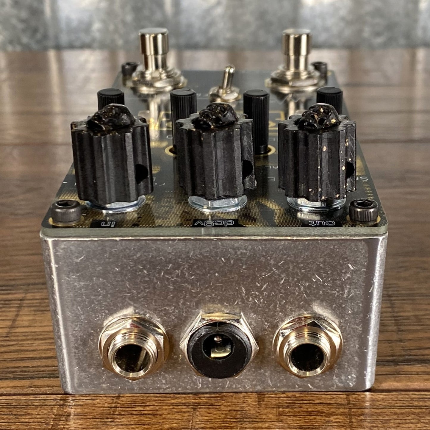Manecolabs Cuatro A-DE 4AD Delay Freeze Reverse Pitch Guitar Effect Pedal Used