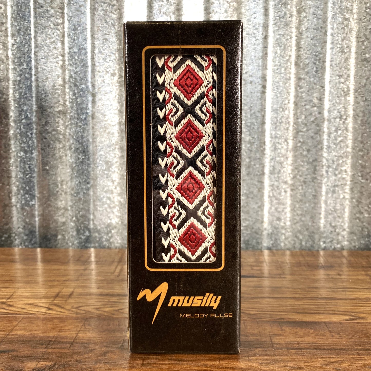 Musily Modern Guitar Strap Burgundy Castle X004GSEUK9 Picks Locks & Headstock Tie