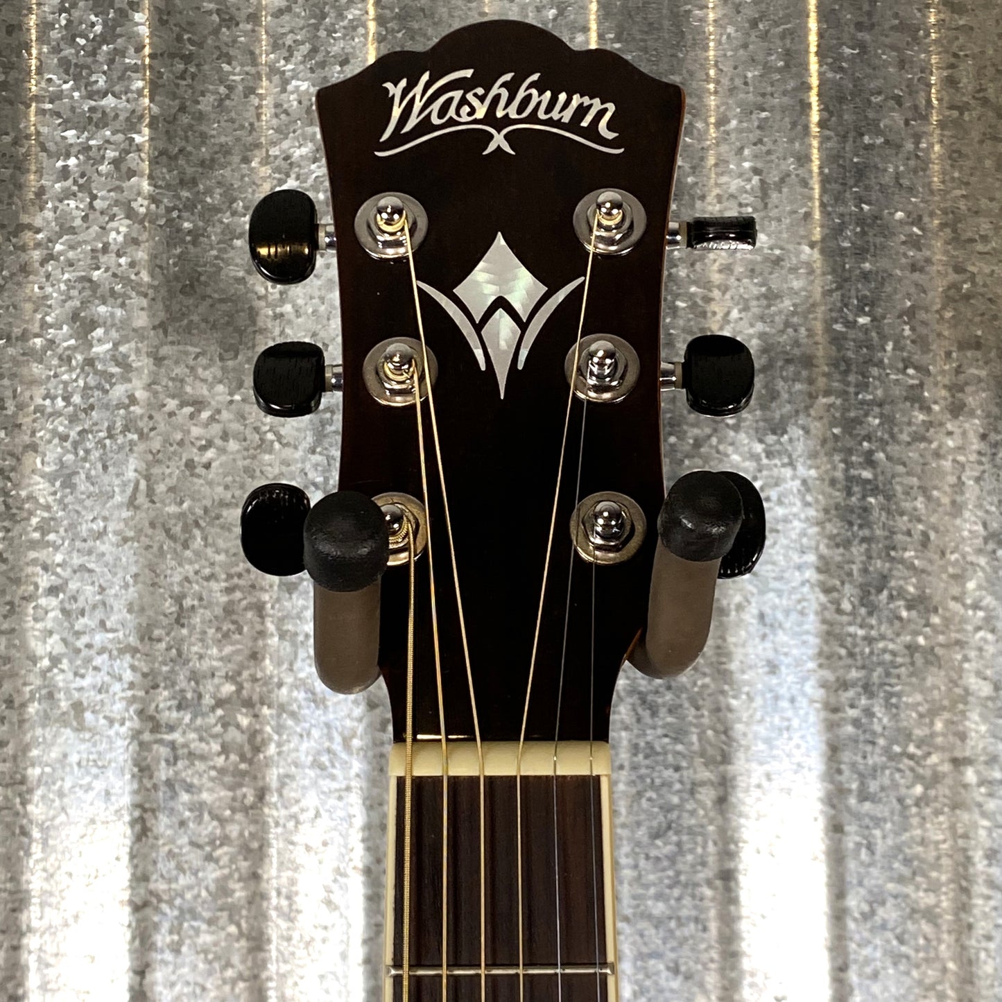 Washburn AG20CEK Cutaway Acoustic Electric Guitar Natural & Case #0125 Used