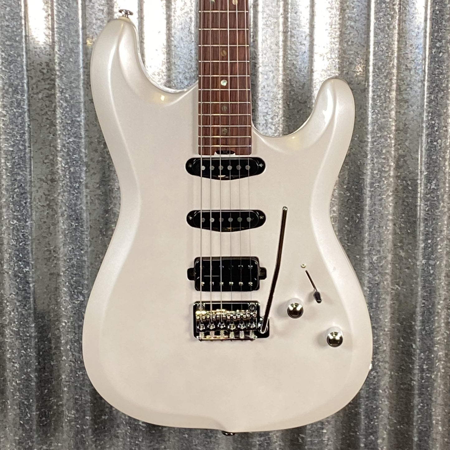 Musi Capricorn Fusion HSS Superstrat Pearl White Guitar #0135 Used