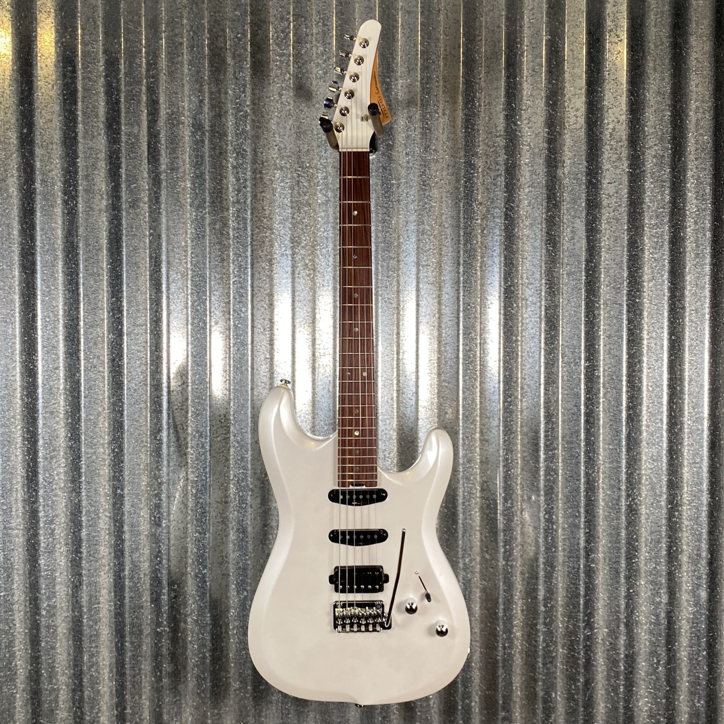 Musi Capricorn Fusion HSS Superstrat Pearl White Guitar #0135 Used