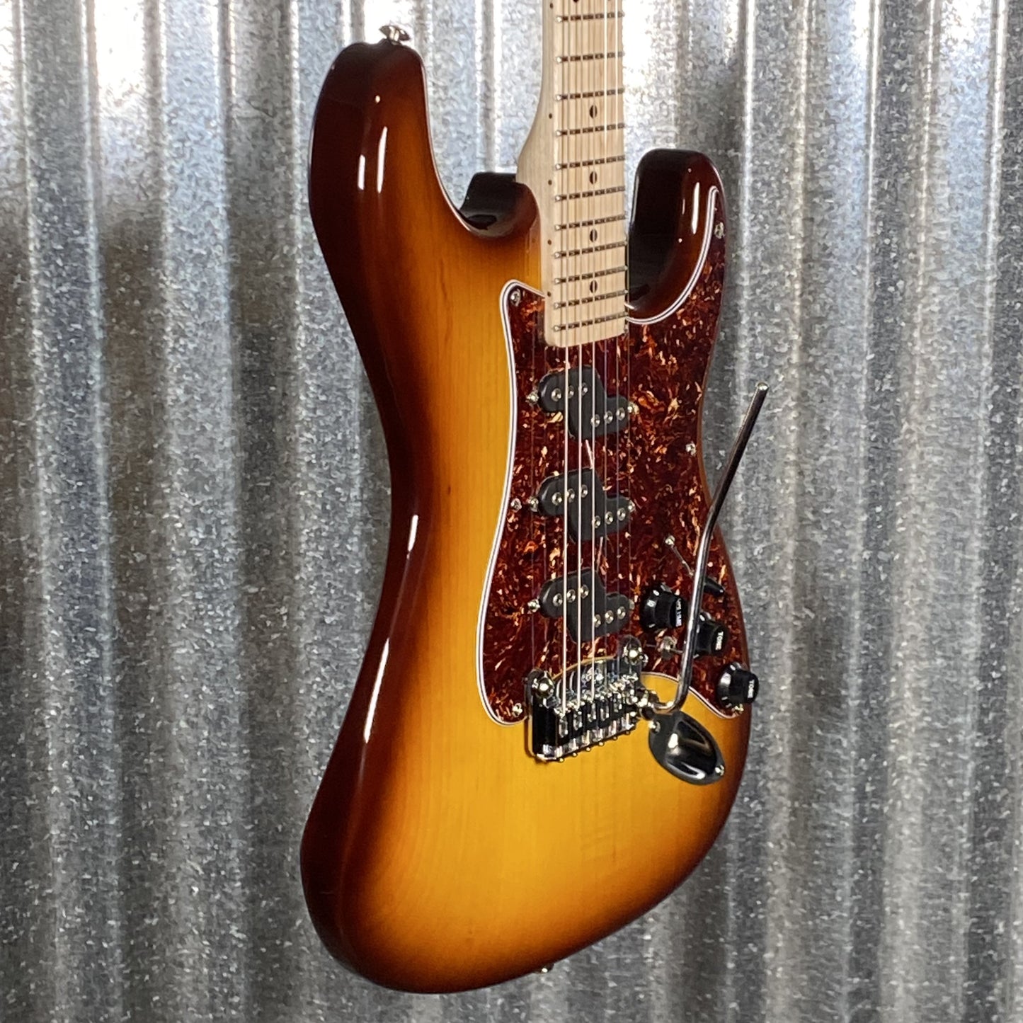 G&L USA Fullerton Deluxe Comanche Old School Tobacco Sunburst Guitar & Bag #2153 Used