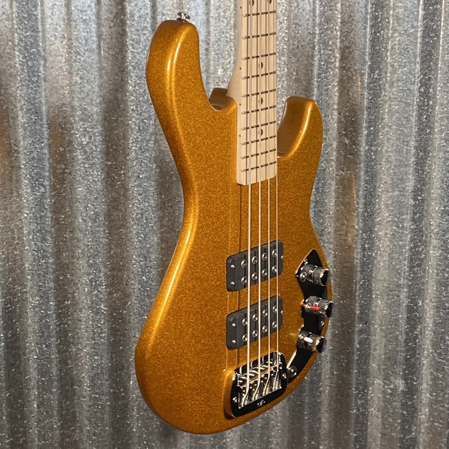 G&L USA CLF Research L-2000 Pharaoh Gold 4 String Bass & Bag L2000 #1187 Used