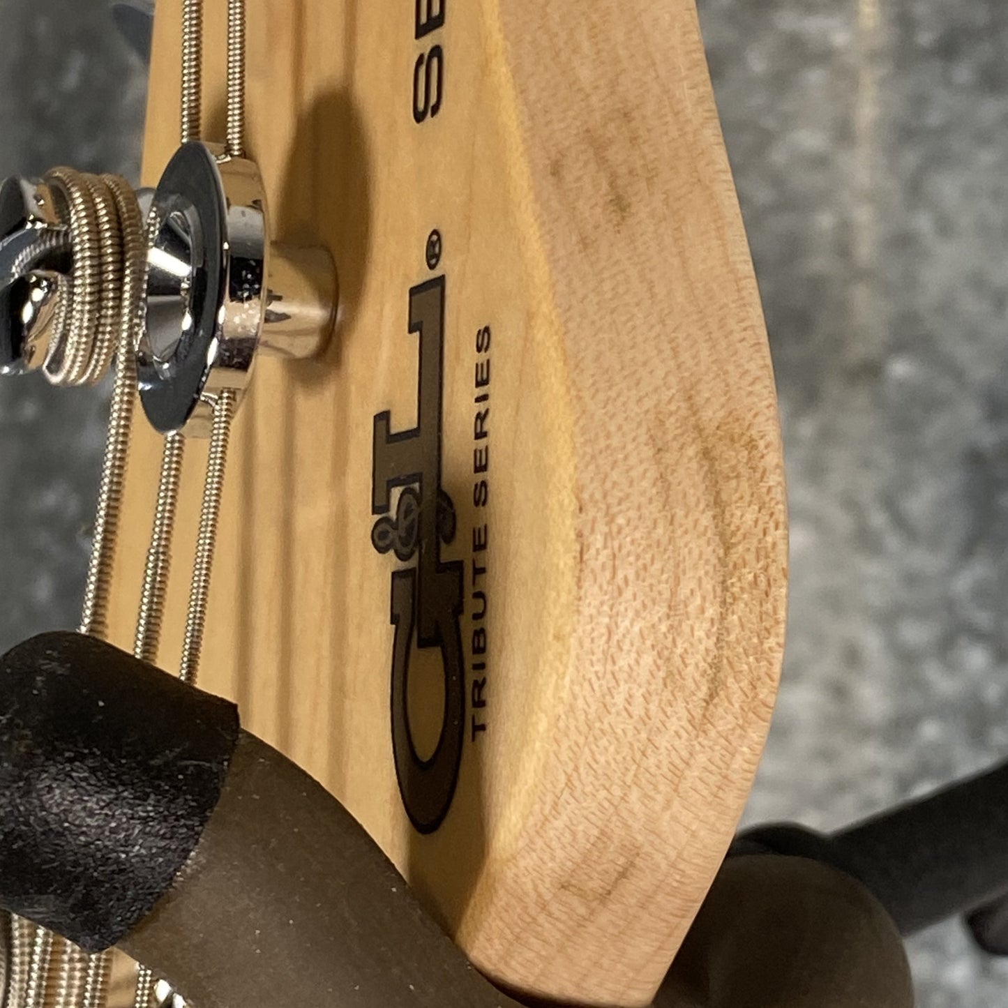 G&L Tribute SB-2 4 String Bass Surf Green SB2 #9429 Used