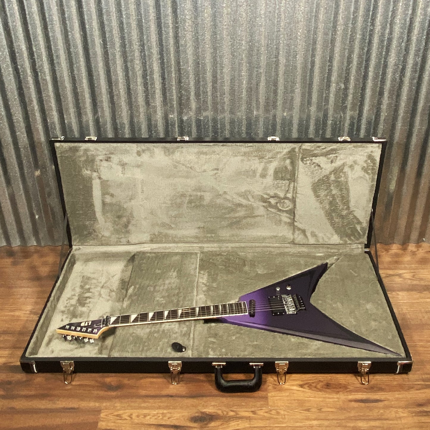 ESP LTD Alexi Laiho Ripped Sawtooth Arrow Purple Fade Satin Guitar & Case ALEXIRIPPED #3502 Used