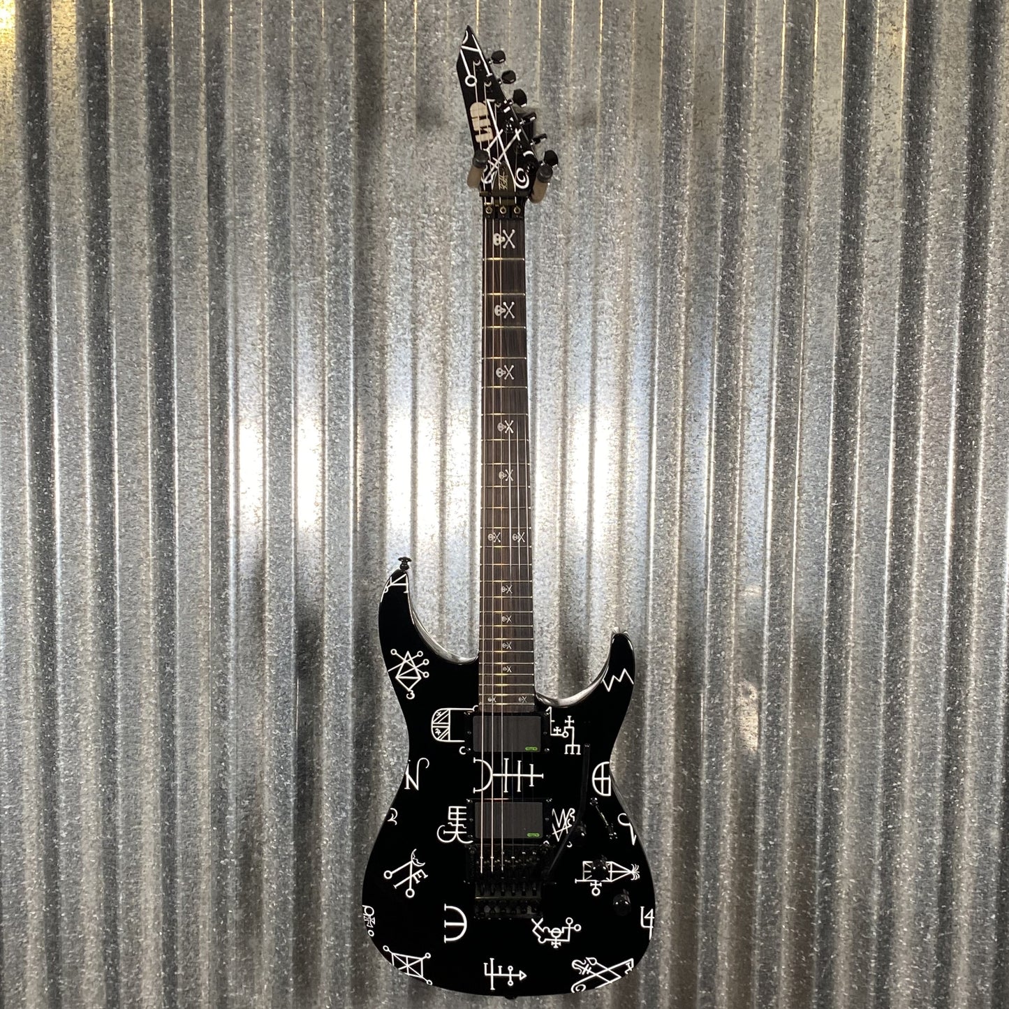 ESP LTD Demonology KIRK HAMMETT Guitar & Case LKHDEMON #0743 Used