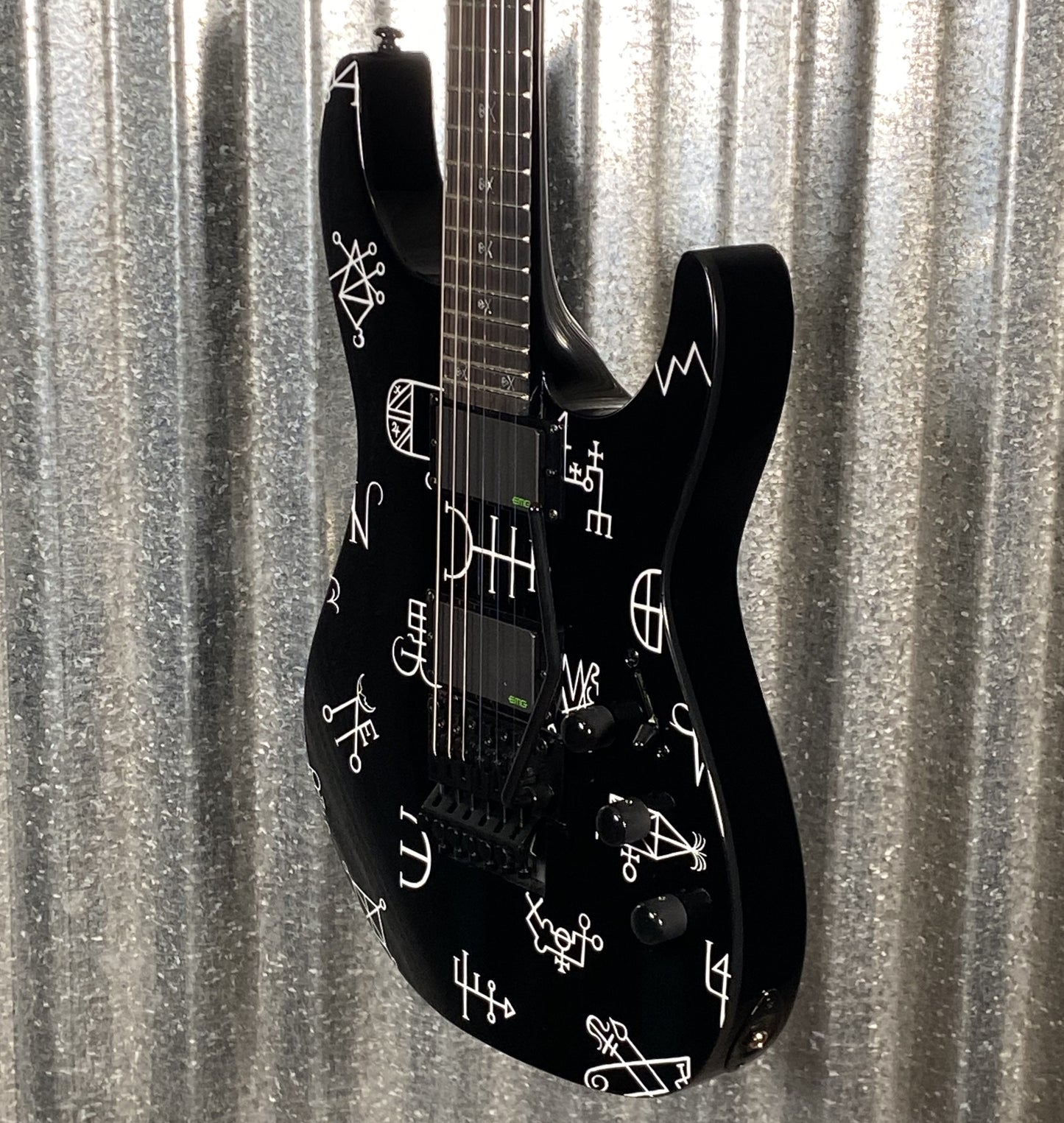 ESP LTD Demonology KIRK HAMMETT Guitar & Case LKHDEMON #0743 Used