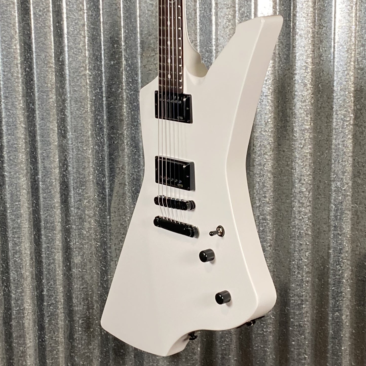ESP LTD James Hetfield Snakebyte Snow White EMG Guitar & Case LSNAKEBYTESW #0048 Used
