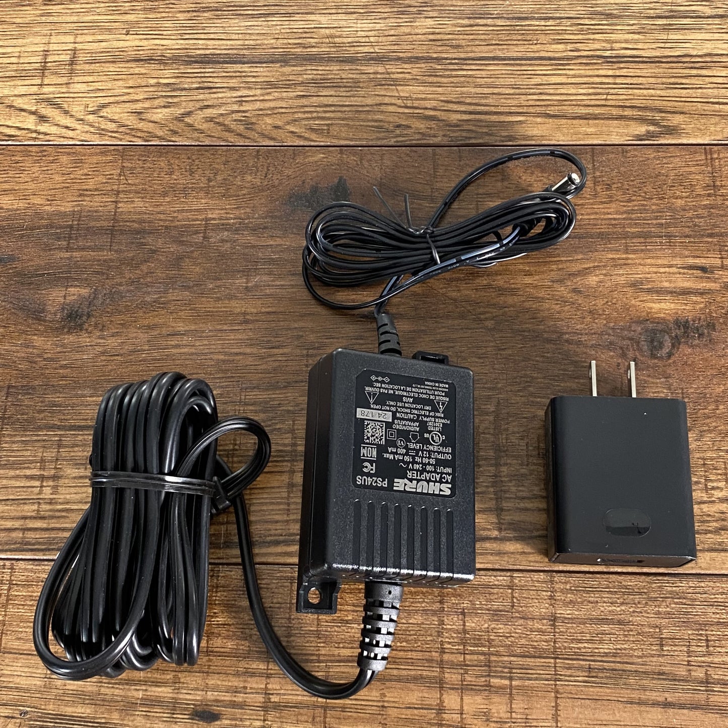 Shure GLXD16+ Plus Digital Wireless Guitar Pedalboard System GLXD16PLUS-Z3