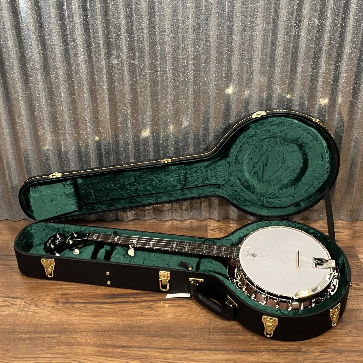 Deering EII Eagle II 5 String Banjo & Case #2204