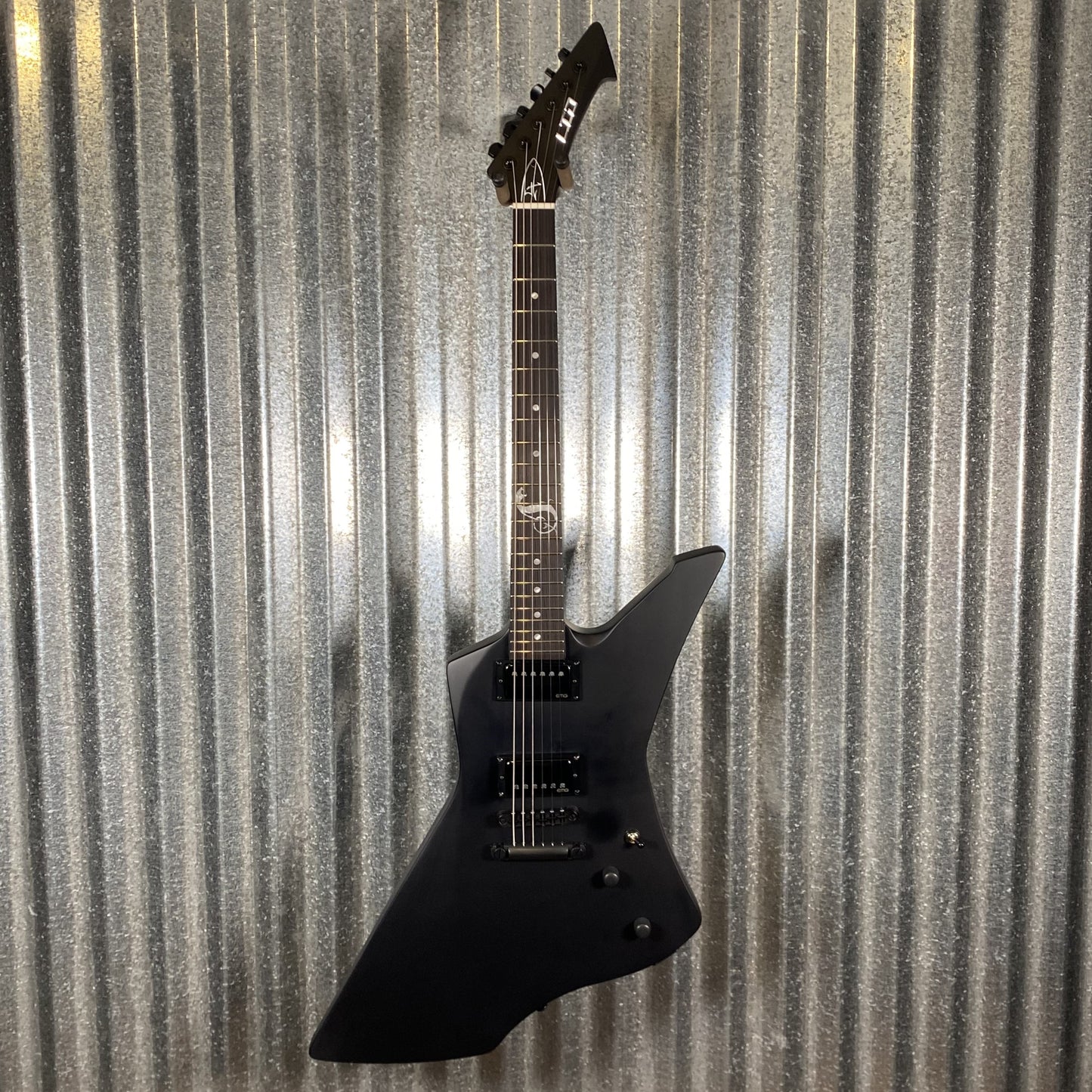 ESP LTD Snakebyte James Hetfield Black Satin EMG Guitar & Case LSNAKEBYTEBLKS #0438 Used