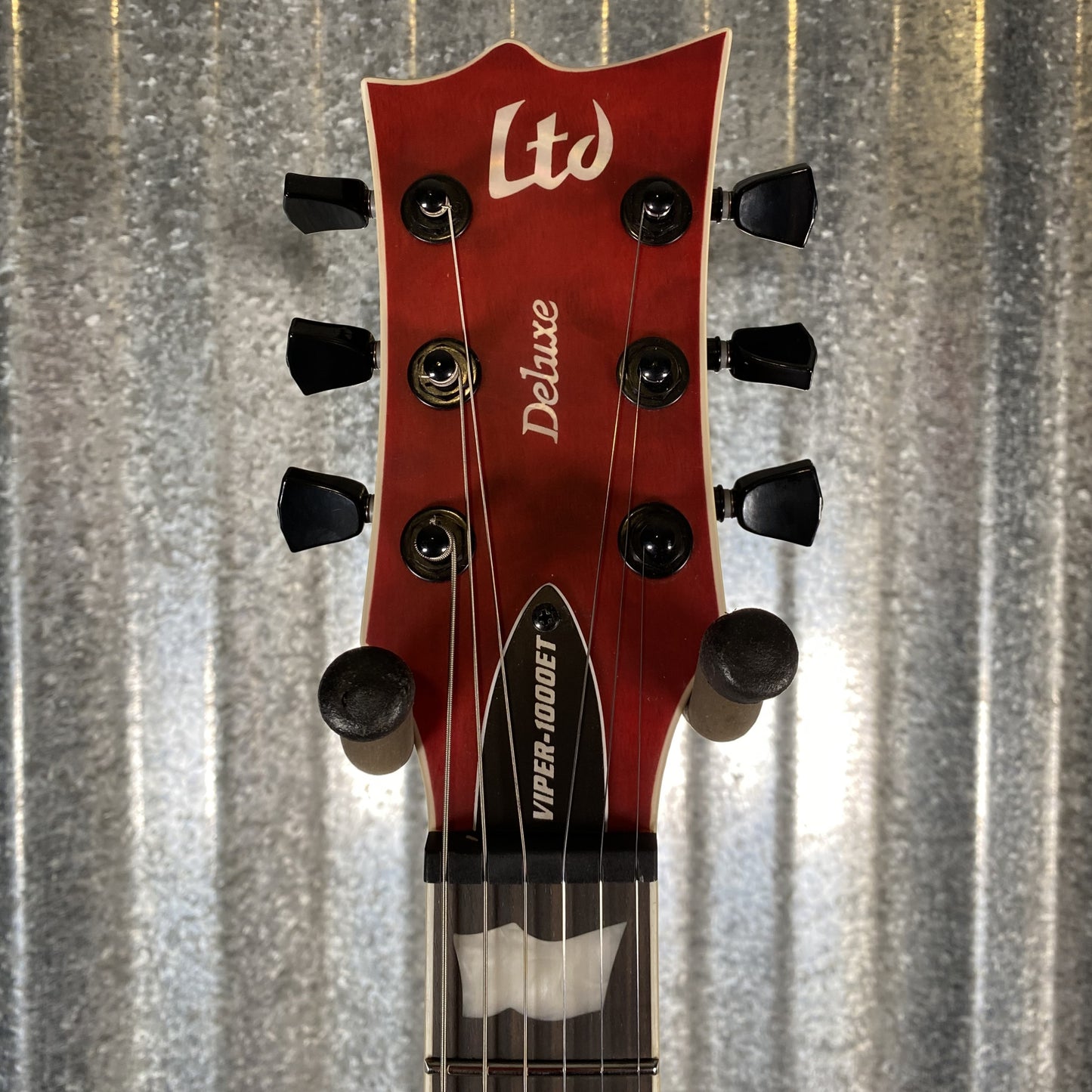 ESP LTD Viper-1000 Evertune See Thru Black Cherry Satin Guitar LVIPER1000ETQMSTBCS #2717 Used