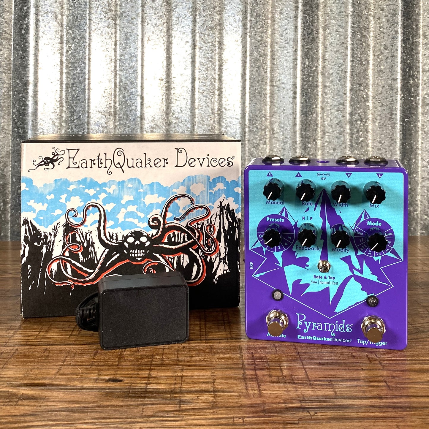 Earthquaker Devices EQD Pyramids Stereo Flanger Guitar Effect Pedal