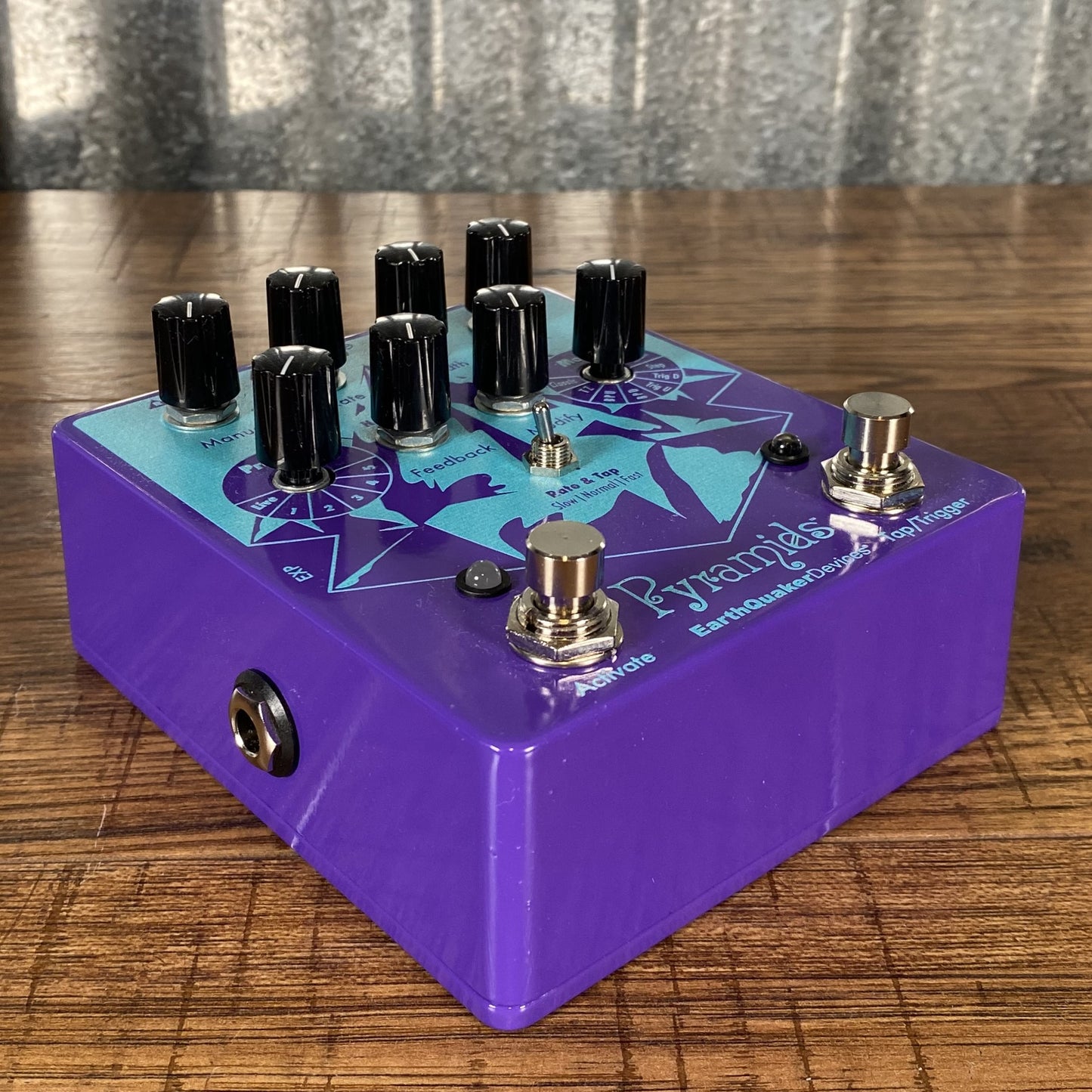 Earthquaker Devices EQD Pyramids Stereo Flanger Guitar Effect Pedal