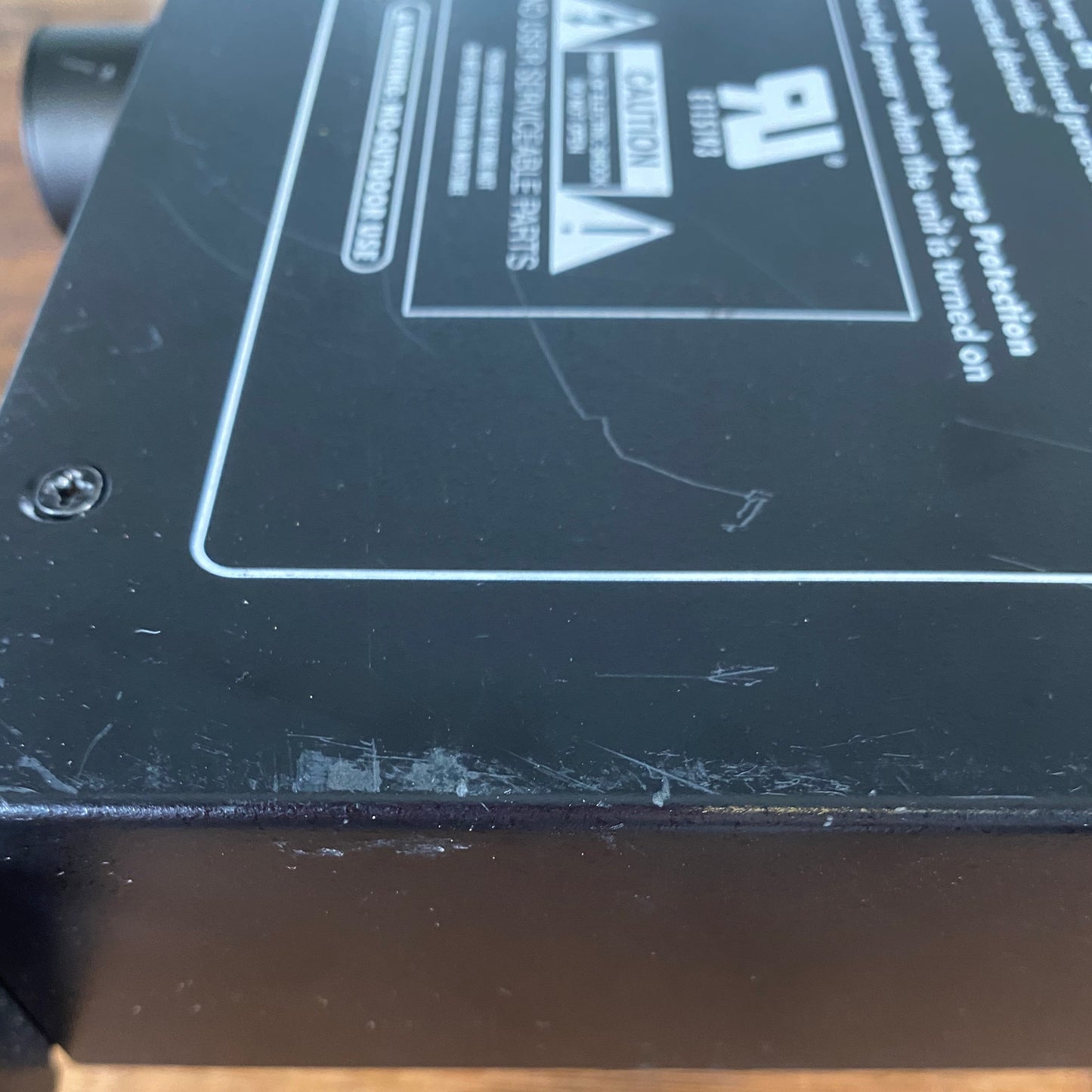 Livewire PC1100 11 Outlet Power Conditioner Distribution Used