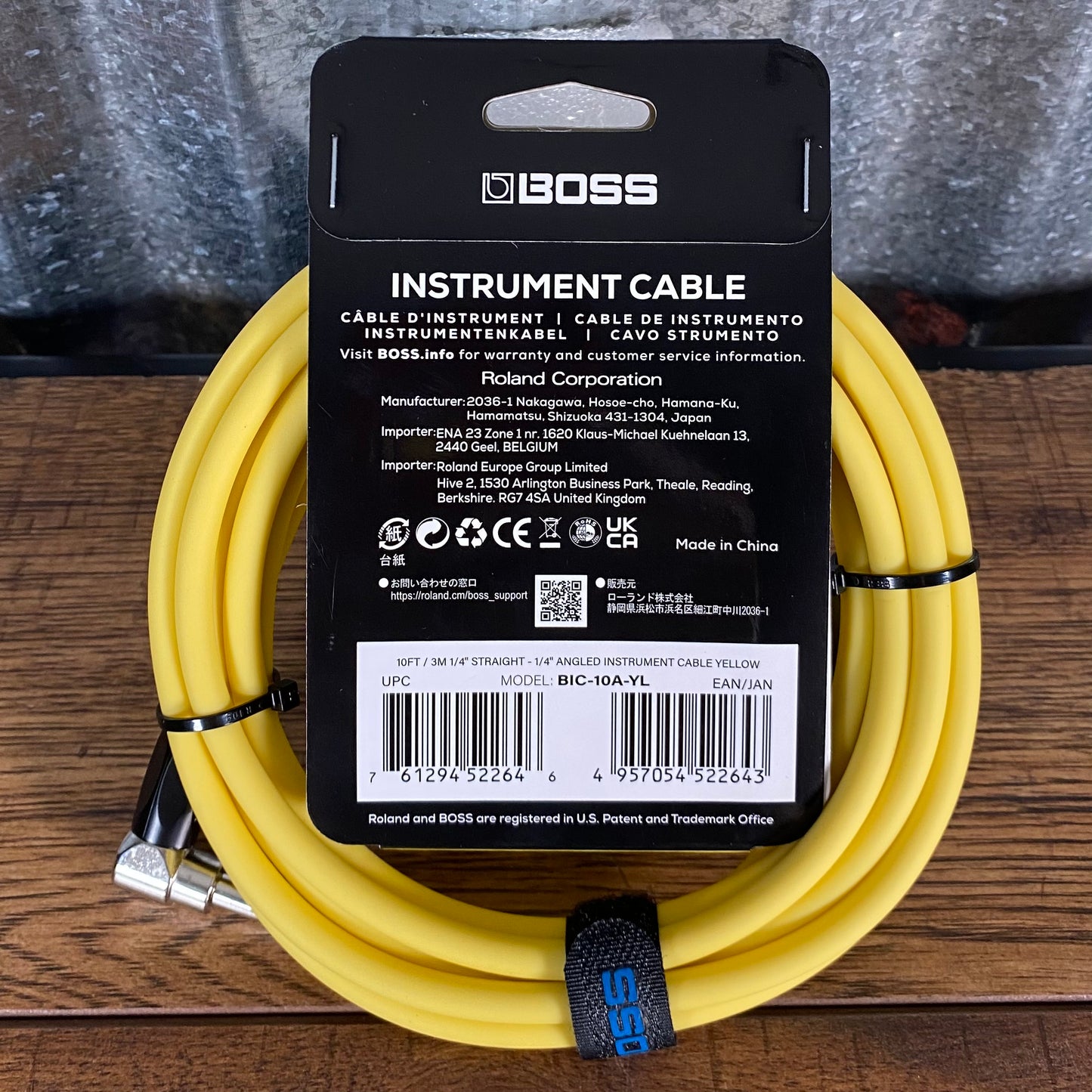 Boss BIC-10A-YL 10' / 3m Right Angle to Straight 1/4" Guitar Instrument Cable YELLOW