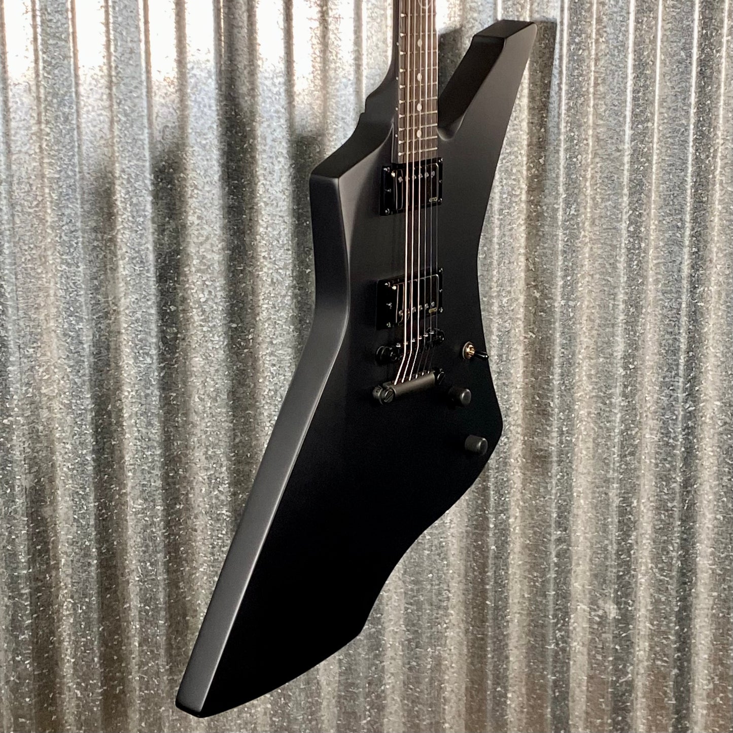 ESP LTD Snakebyte James Hetfield Black Satin EMG Guitar & Case LSNAKEBYTEBLKS #1577 Used