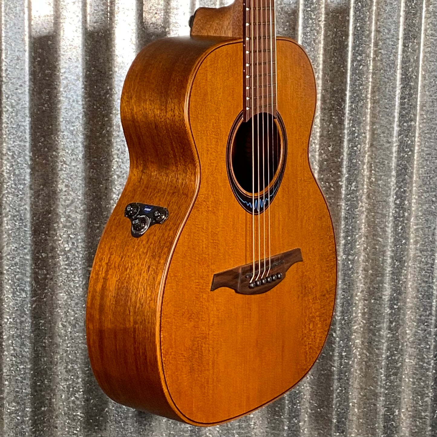 LAG Guitars TBW1TE-BRW Vintage Brown Travel Acoustic Electric Guitar & Bag #1101