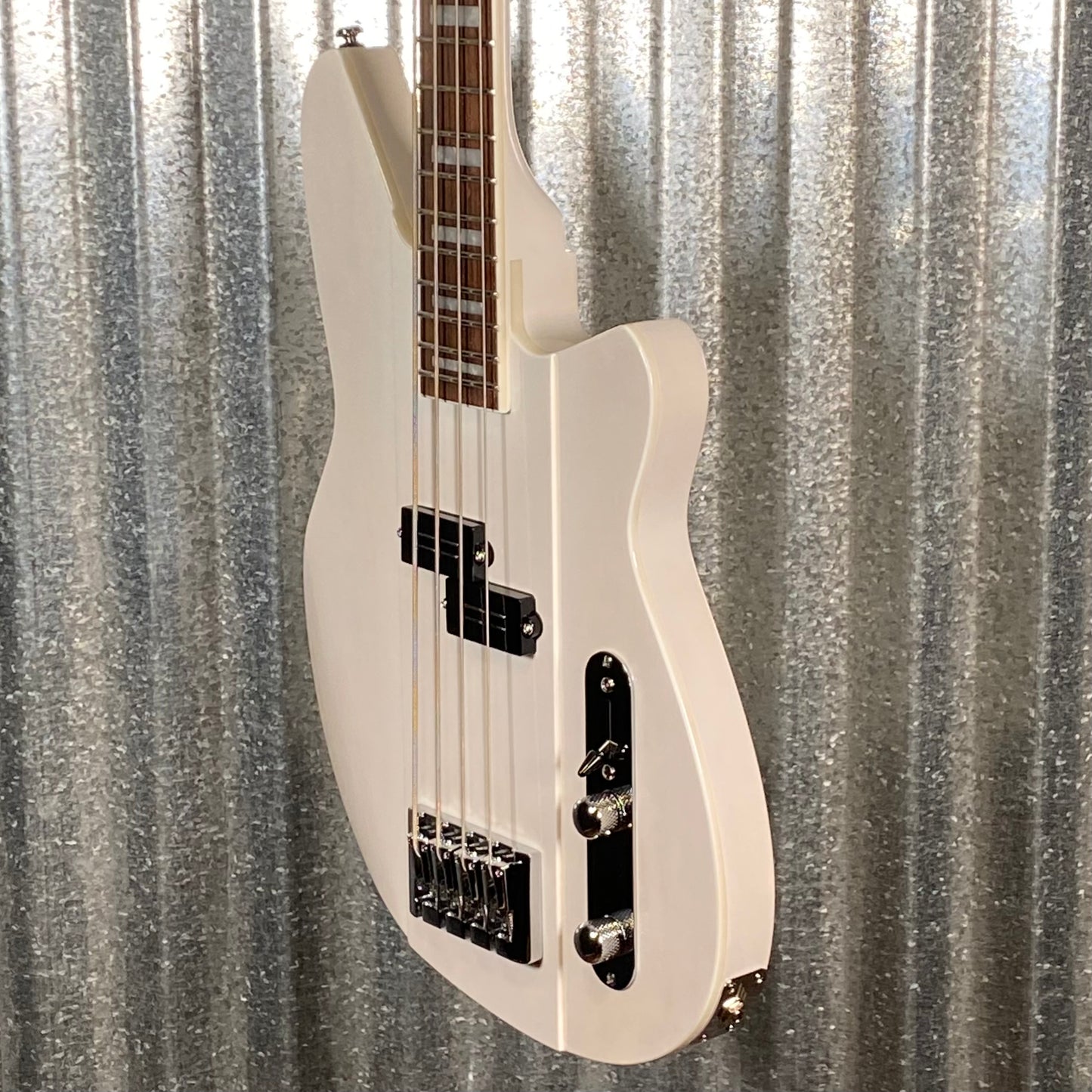 Reverend Sentinel Trans White Short Scale 4 String Bass #68322