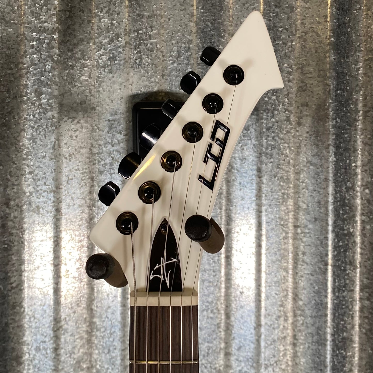 ESP LTD James Hetfield Snakebyte Snow White EMG Guitar & Case LSNAKEBYTESW #0203 Used