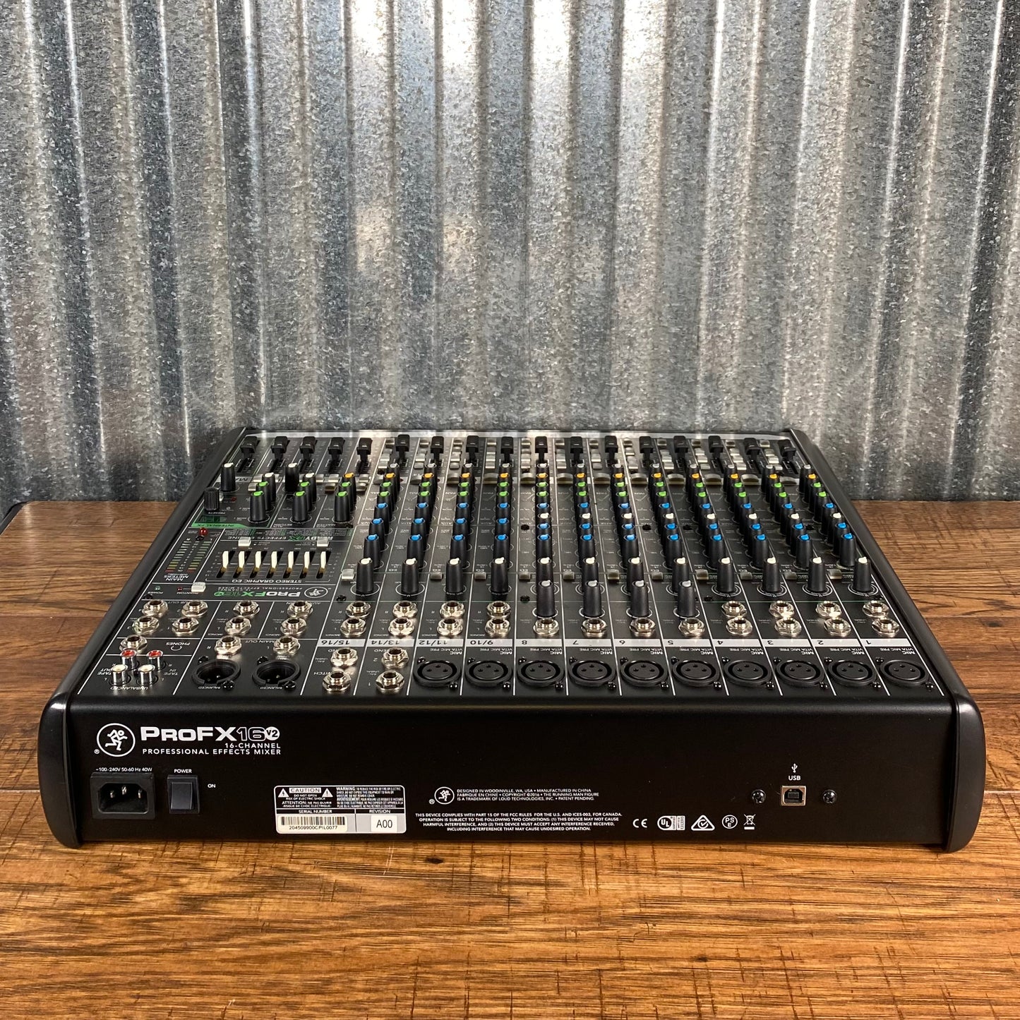 Mackie PROFX16 16 Input Live Sound Mixing Console Used