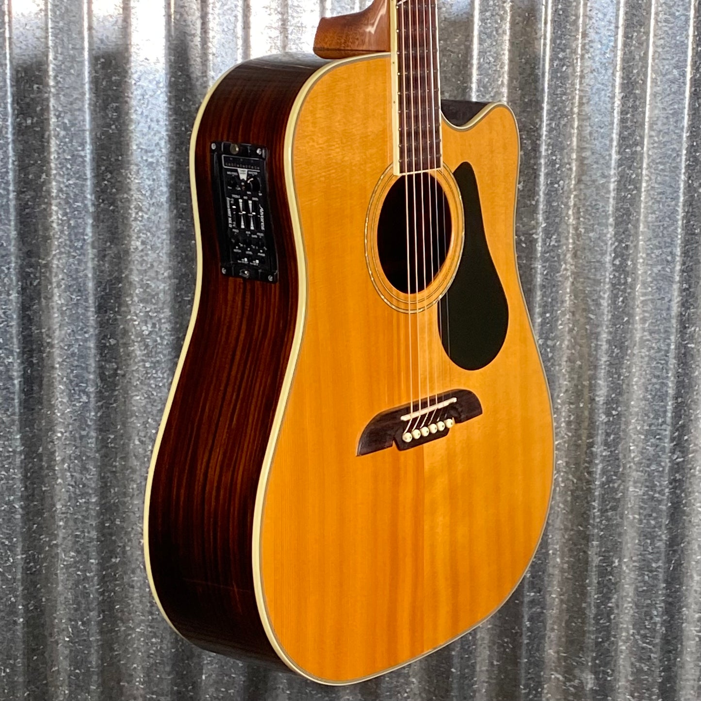 Alvarez AD-70SC Acoustic Electric Guitar & Case #3311 Used