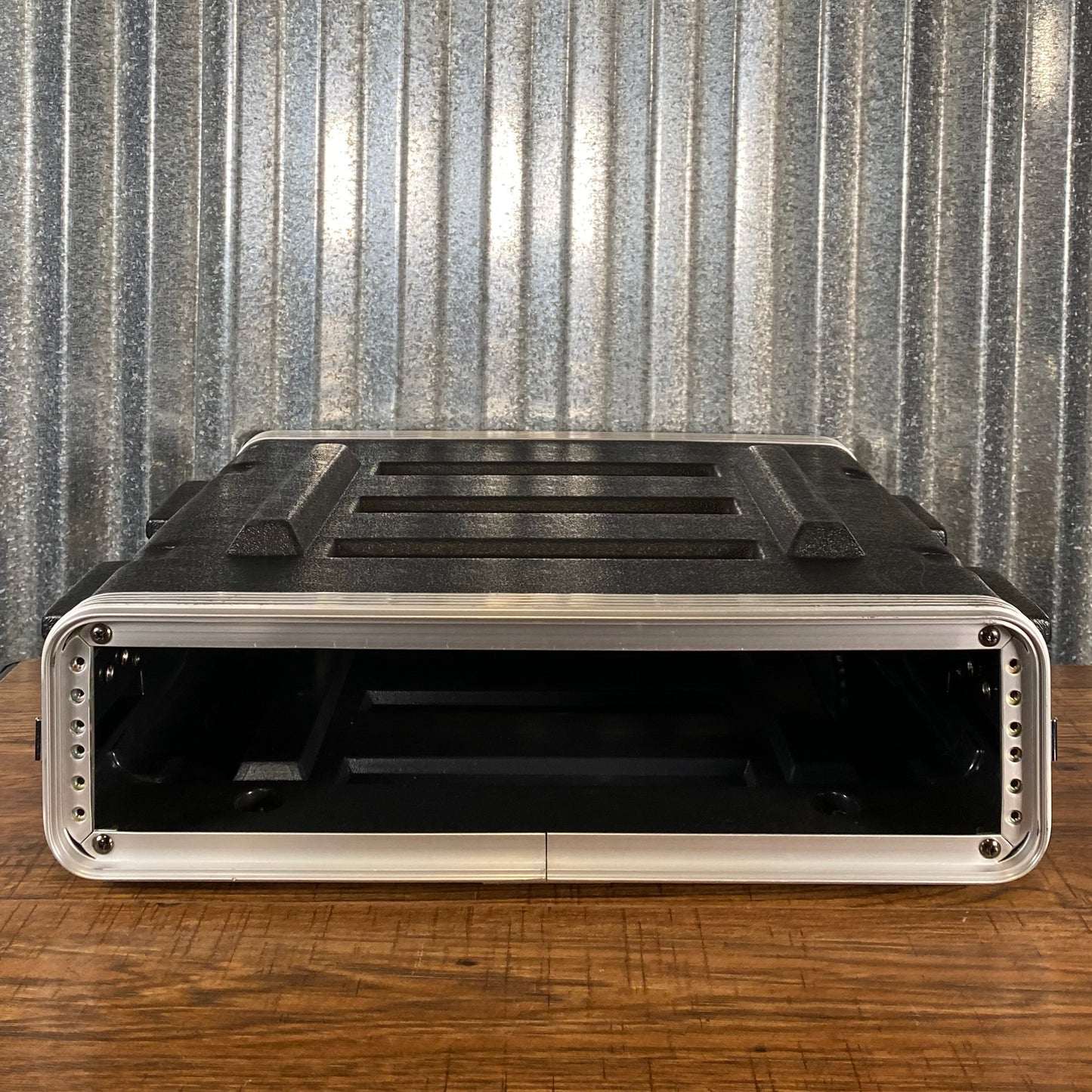 MBT 1902 2 Space Molded ABS Rack Case Used
