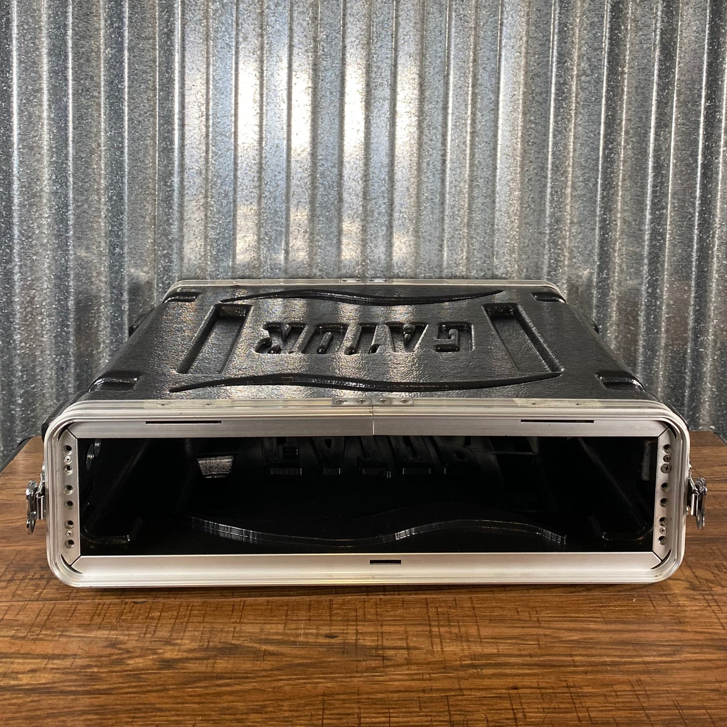 Gator GR-2L 2 Space Standard Lockable ABS Rack Case #1 Used