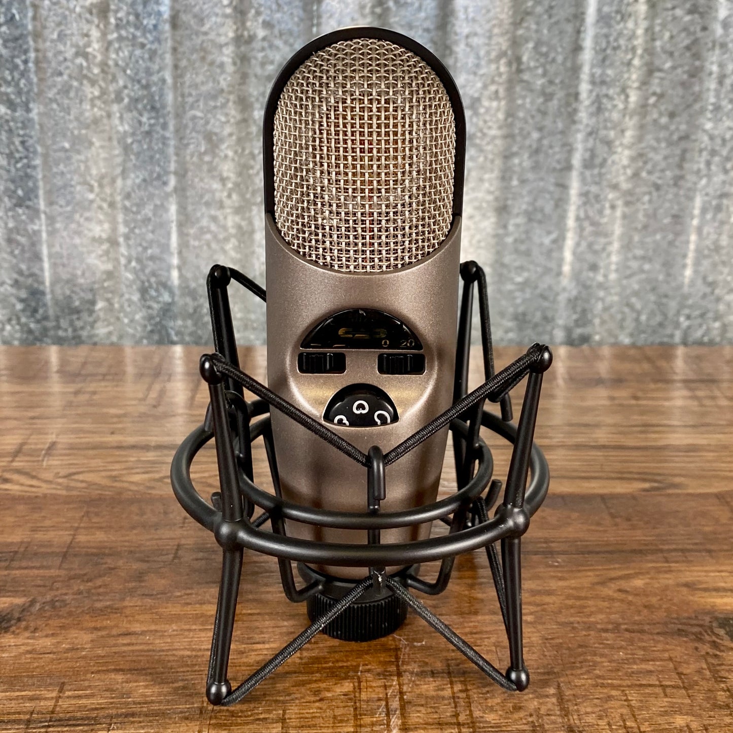 CAD Audio M179 Variable Pattern Condenser Microphone, Shock Mount & Case Used