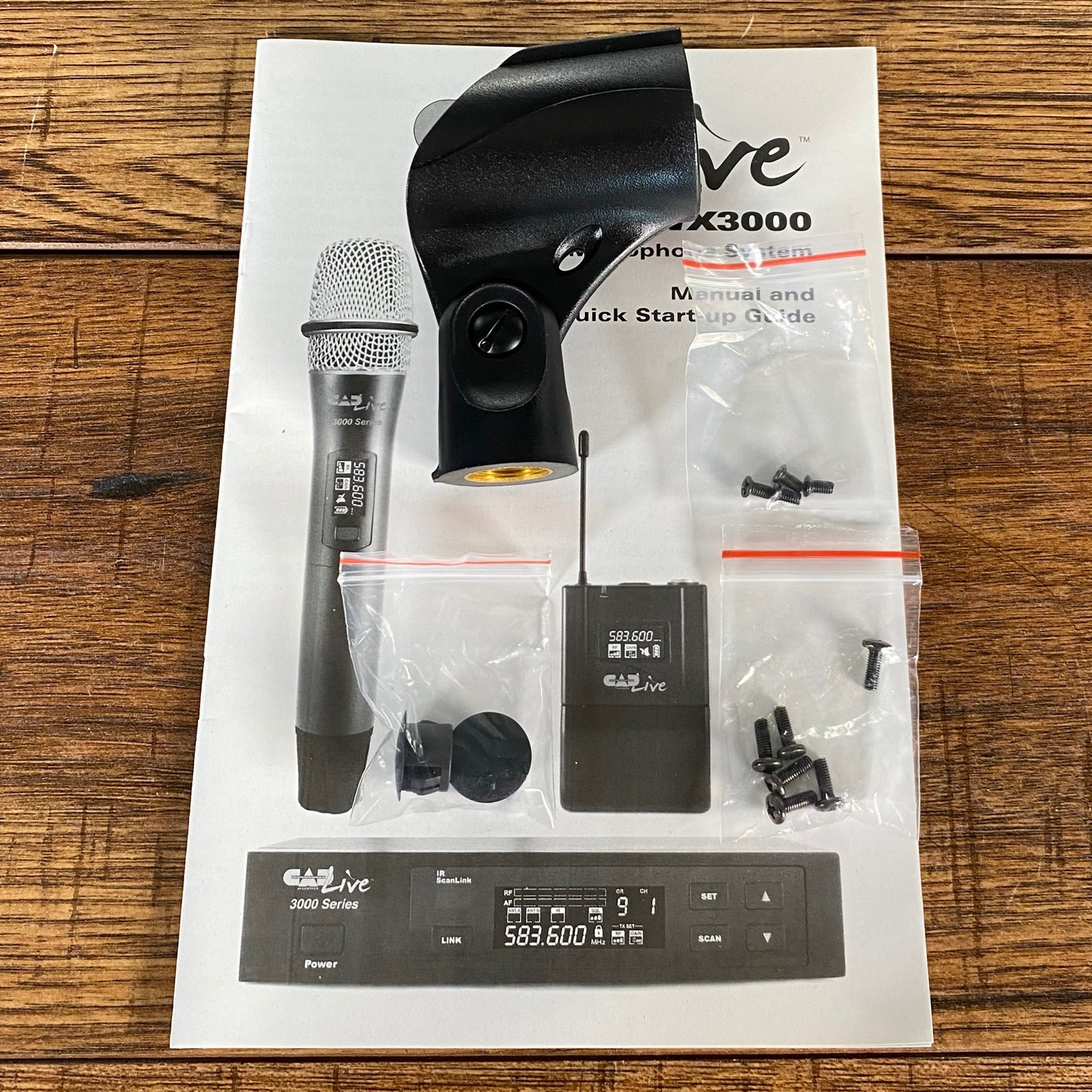 CAD Audio WX3000 UHF Wireless Cardioid Dynamic Handheld Microphone System D90 Demo