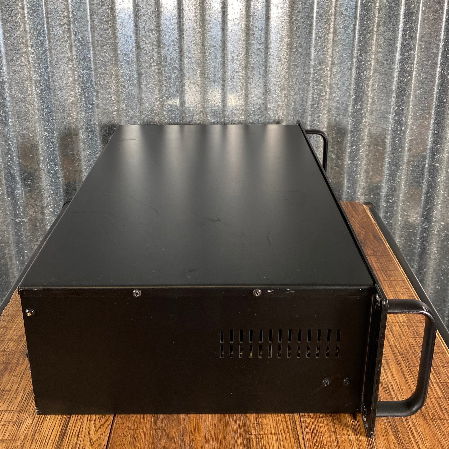 Gallien-Krueger 2000RB 1000 Watt 2 Channel Bass Amplifier Head Used