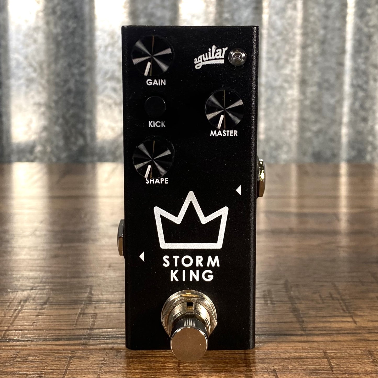 Aguilar Storm King Bass Distortion Fuzz Effect Pedal Demo
