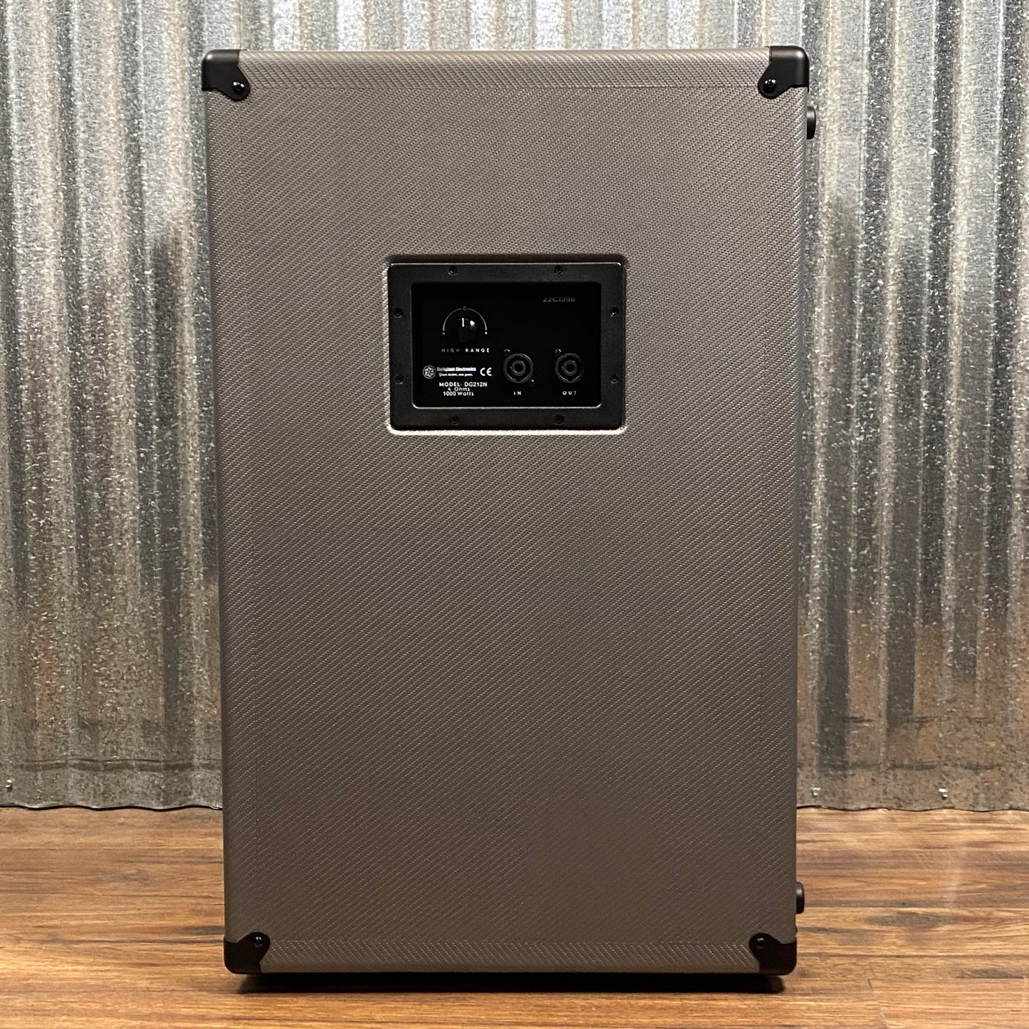 Darkglass DG212N Neo 1000 Watt 2x12 4 Ohm Bass Speaker Cabinet Demo