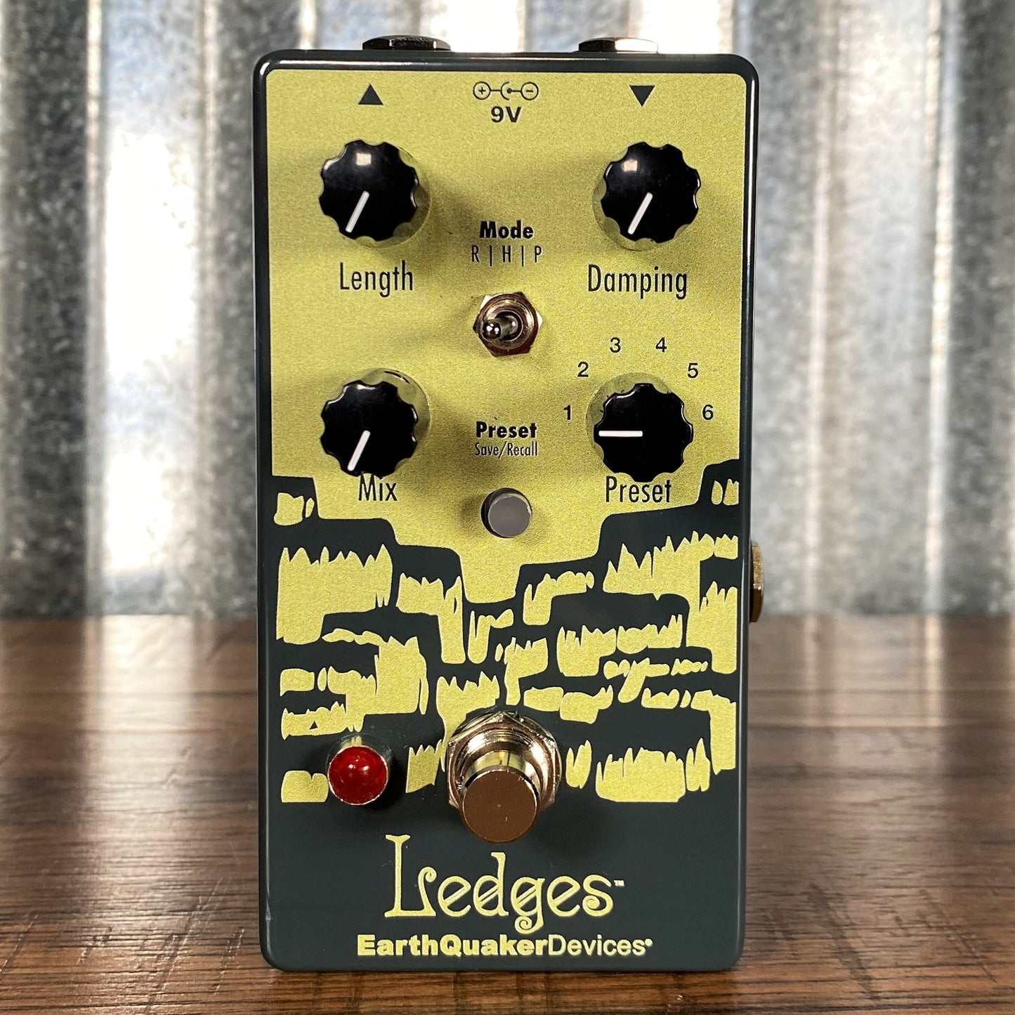 Earthquaker Devices EQD Ledges Tri Dimemsional Reverberation Machine Guitar Effect Pedal Demo