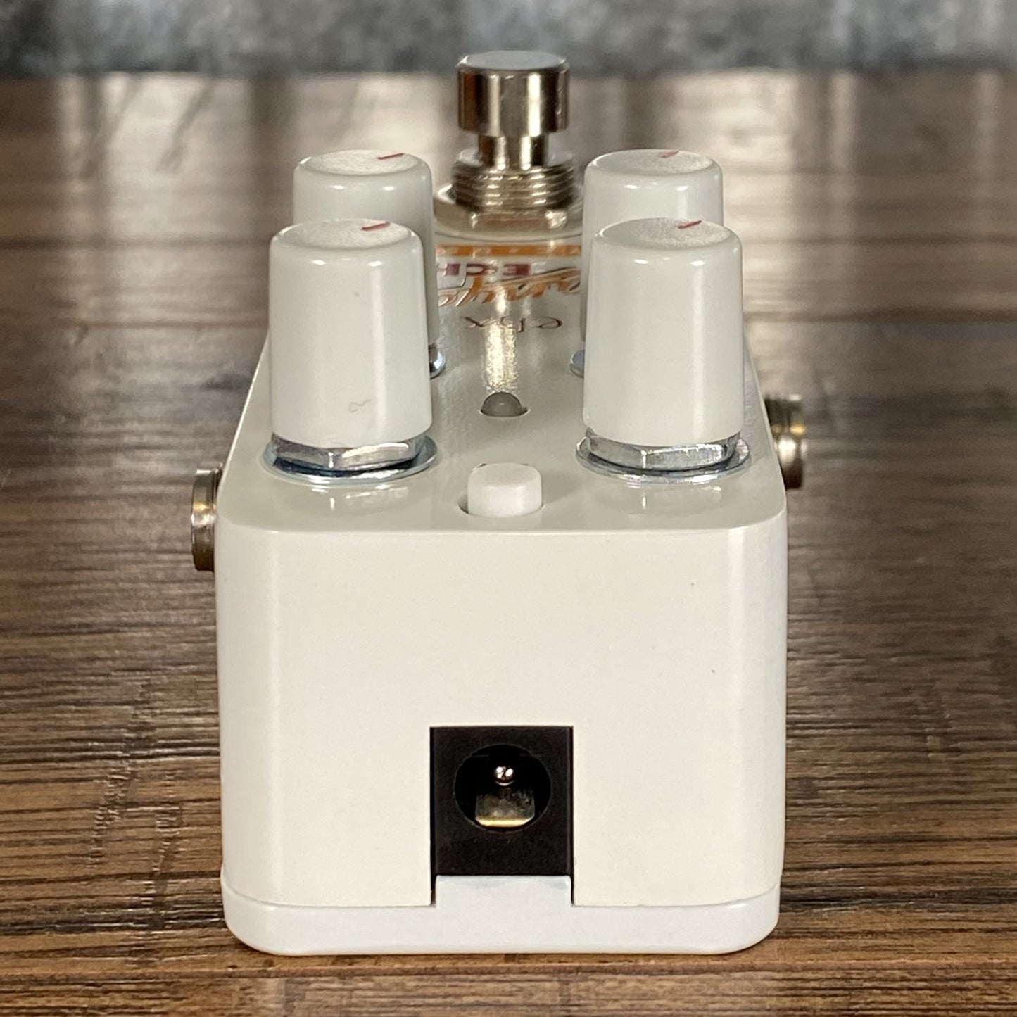 Electro-Harmonix EHX Pico Canyon Echo Digital Delay Demo
