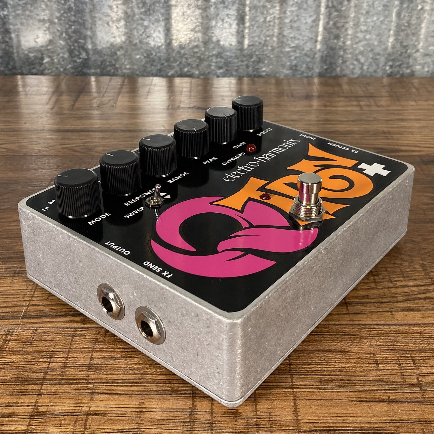 Electro-Harmonix EHX Q-Tron + Plus Envelope Filter with Effects Loop Guitar Pedal Demo