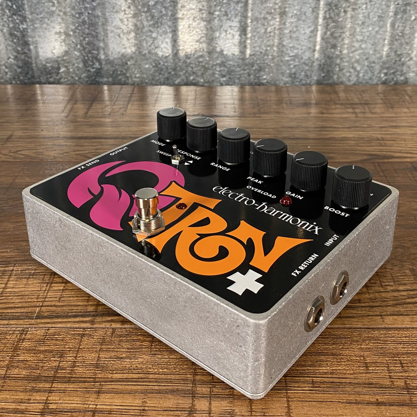 Electro-Harmonix EHX Q-Tron + Plus Envelope Filter with Effects Loop Guitar Pedal Demo