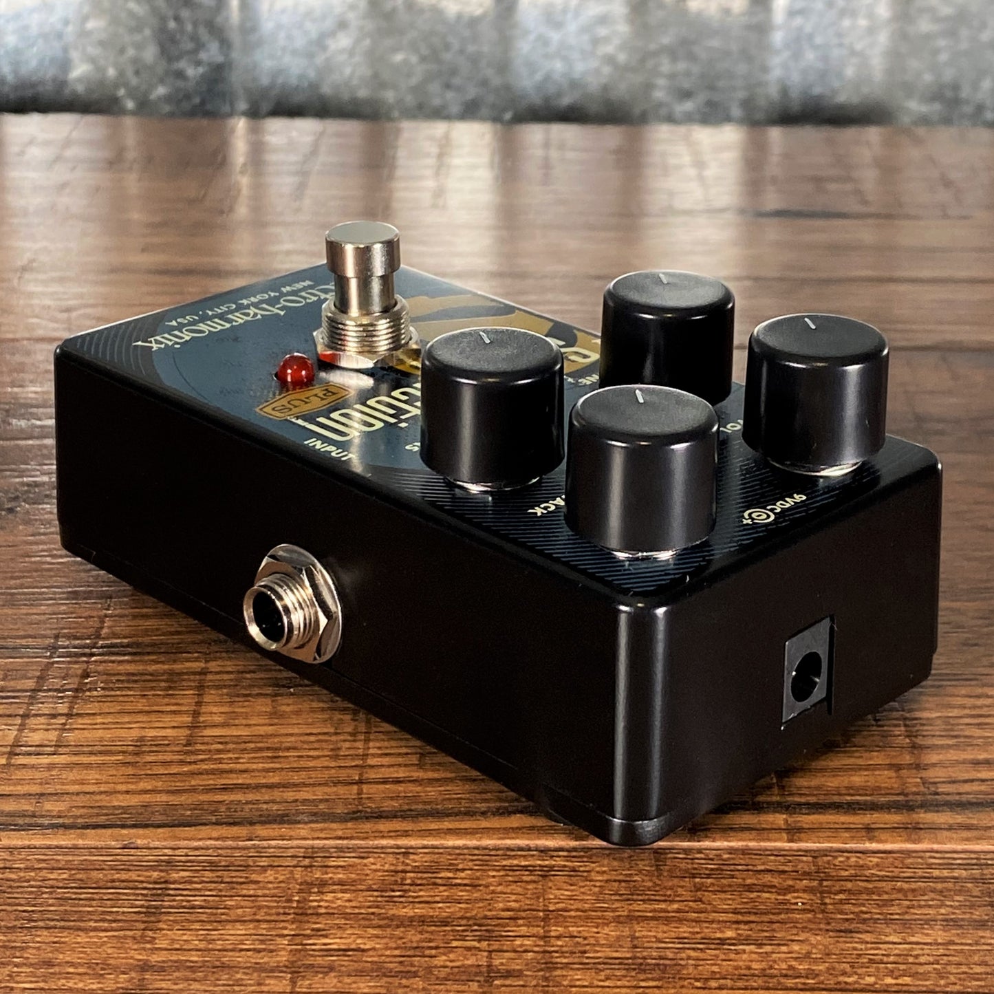Electro-Harmonix EHX Satisfaction Plus Vintage Fuzz Guitar Effect Pedal Demo
