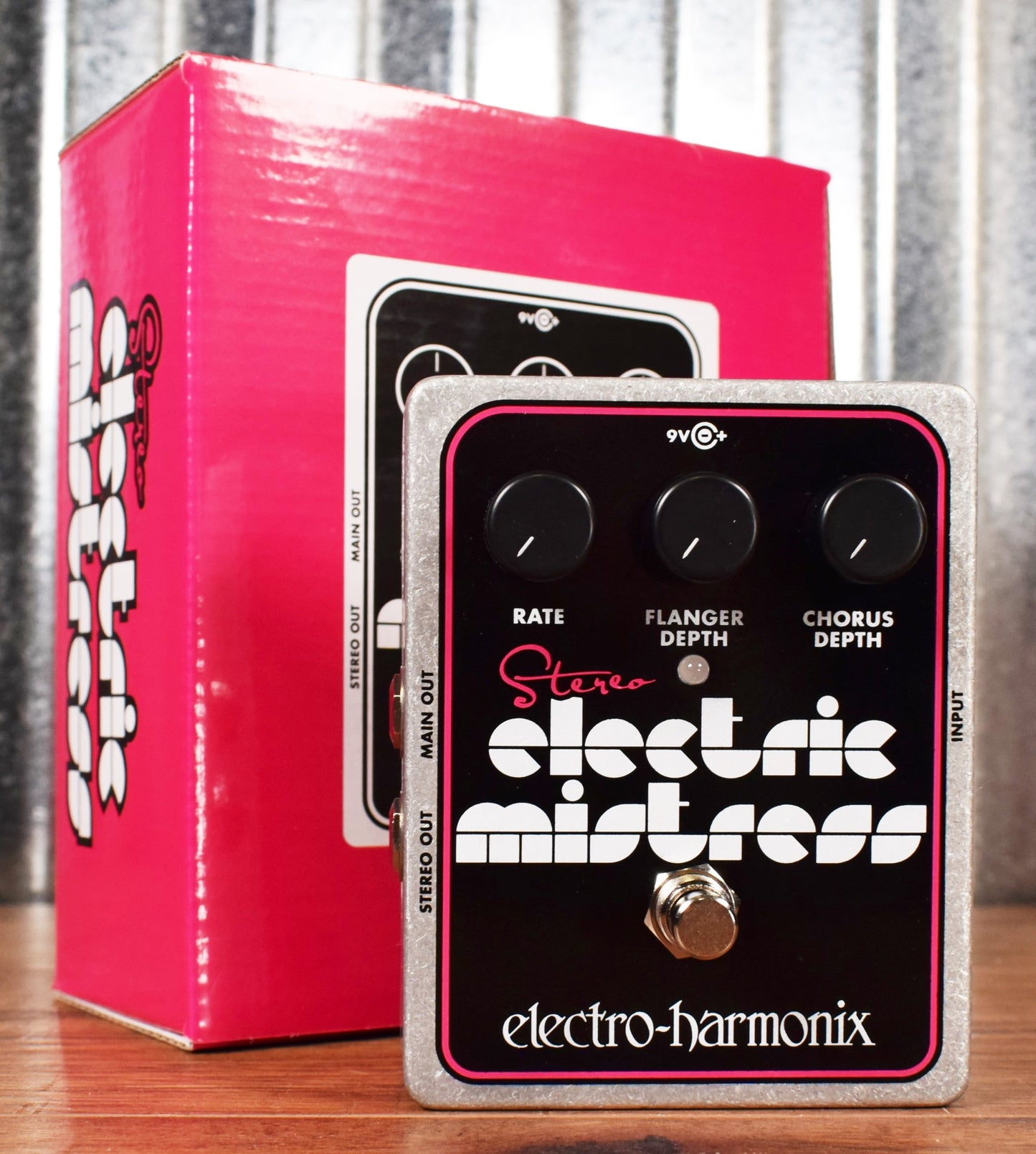 Electro-Harmonix EHX Stereo Electric Mistress Flanger Chorus Guitar Effect Pedal Demo
