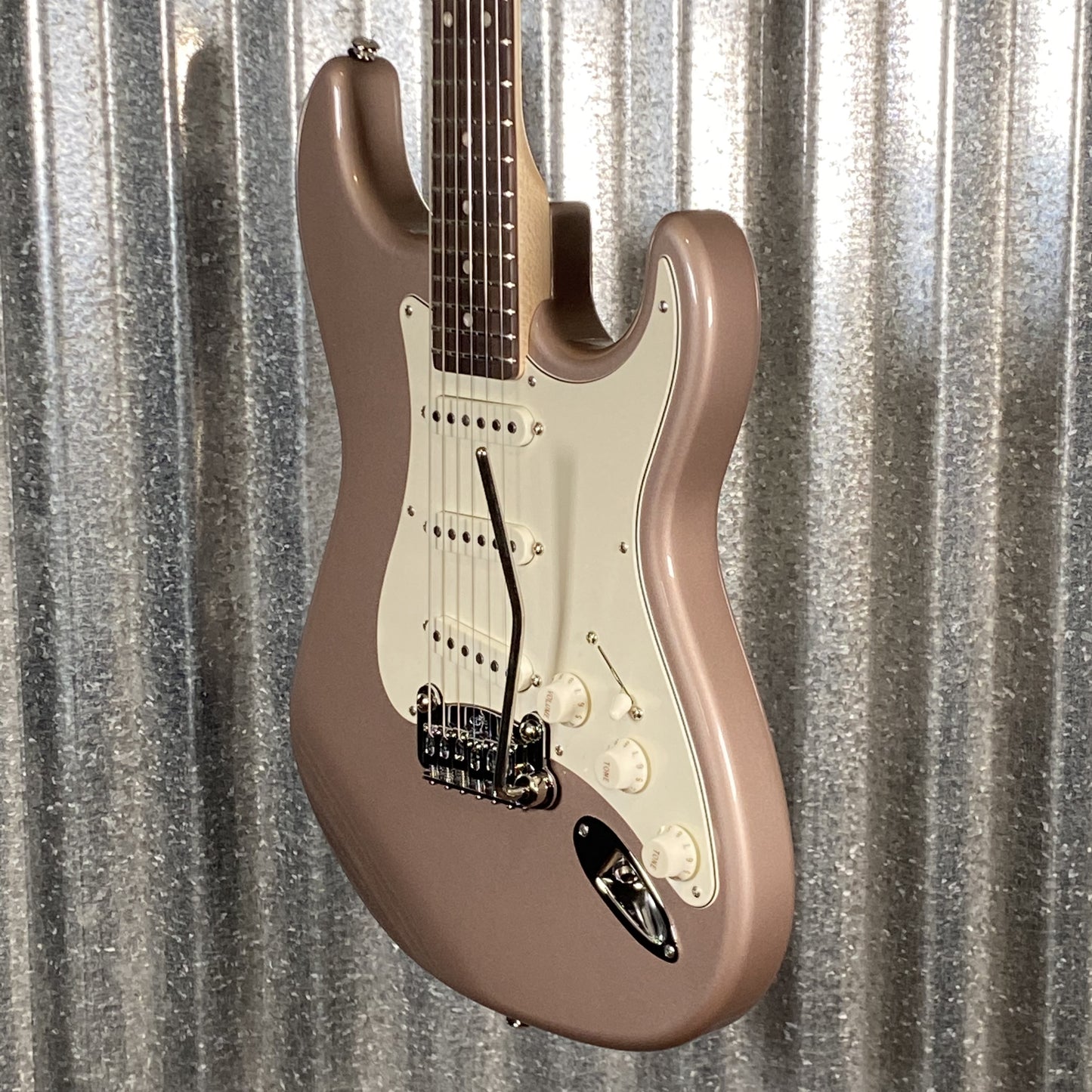 G&L USA Fullerton Deluxe Legacy Shoreline Gold Guitar & Bag Used