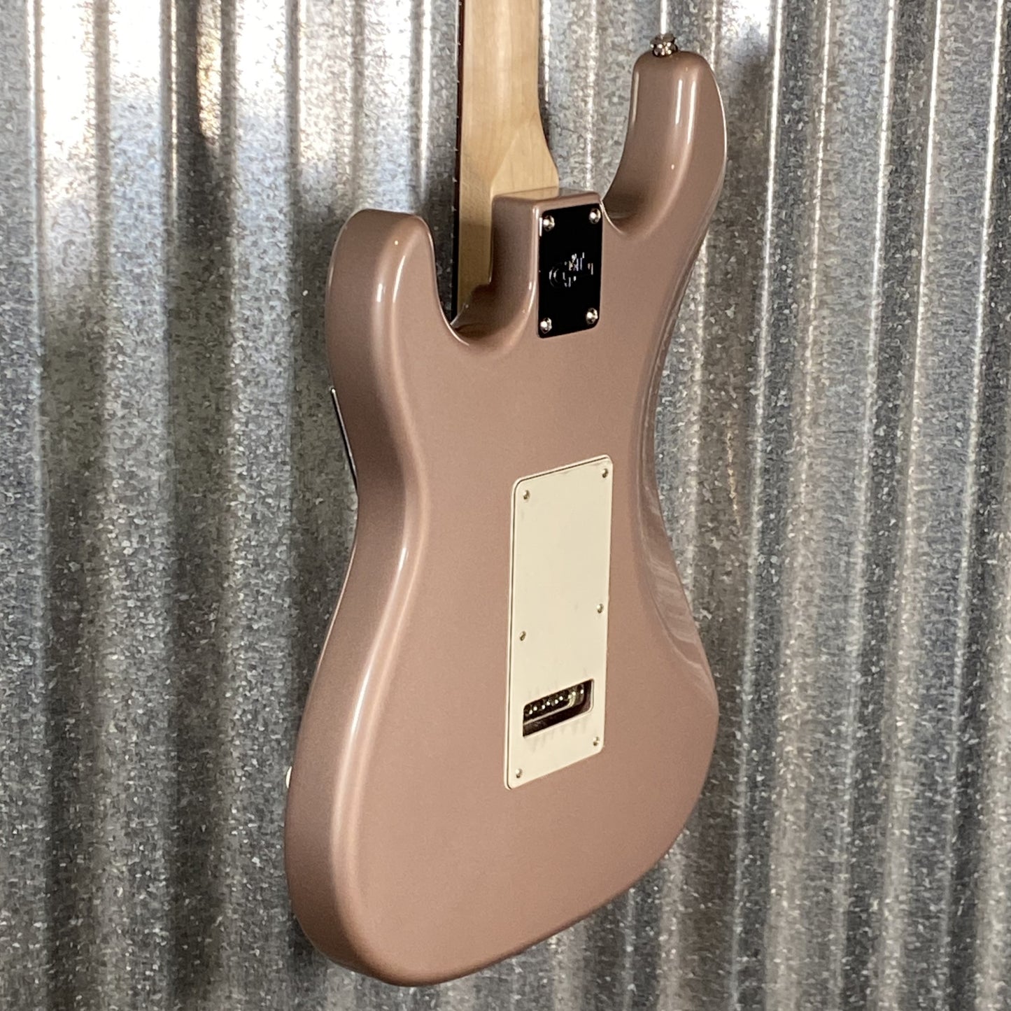G&L USA Fullerton Deluxe Legacy Shoreline Gold Guitar & Bag Used