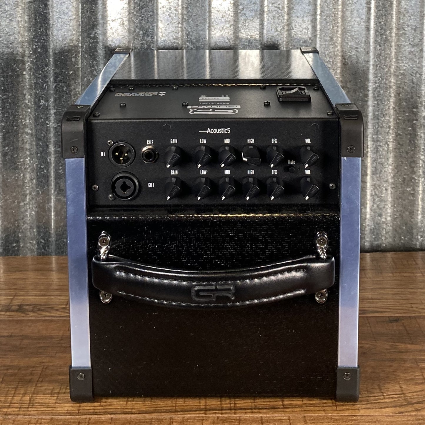 GR Guitar BF Acoustic 5 80 Watt 1x5 2 Channel with Effects Guitar Amplifier Combo Black Fiber Demo