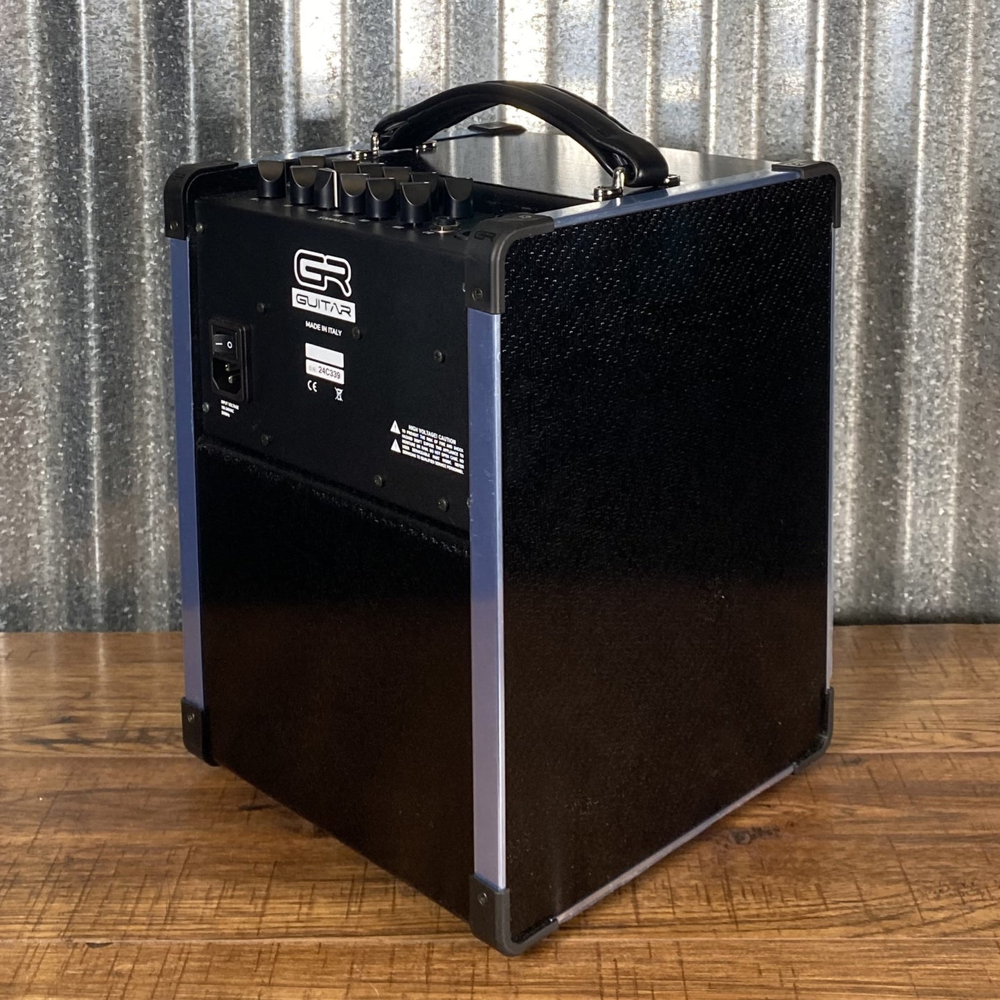 GR Guitar BF Acoustic 5 80 Watt 1x5 2 Channel with Effects Guitar Amplifier Combo Black Fiber Demo