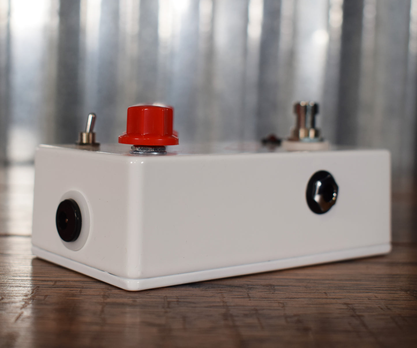 JHS Pedals Crayon Preamp DI Tone Distortion Fuzz Guitar Effect Pedal Demo
