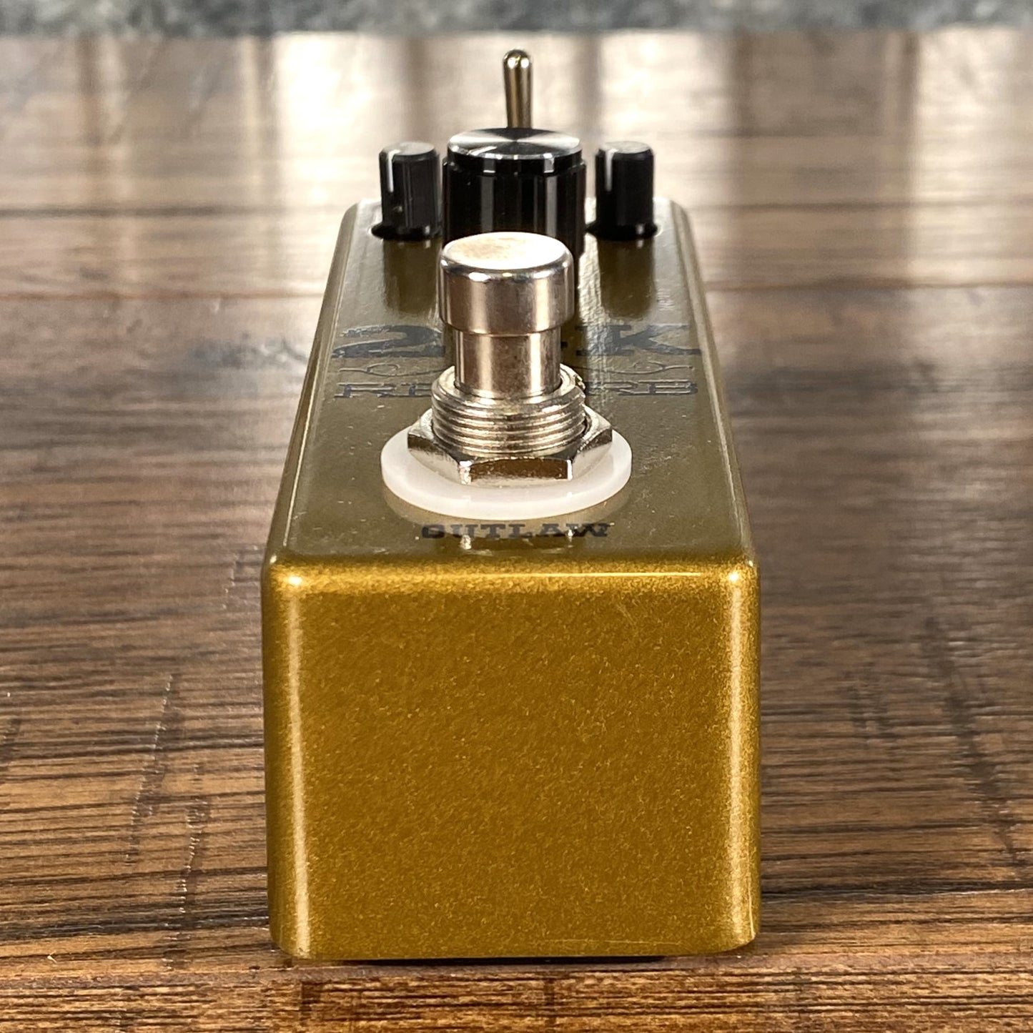 Outlaw Effects 24K Reverb Compact Guitar Effect Pedal Demo