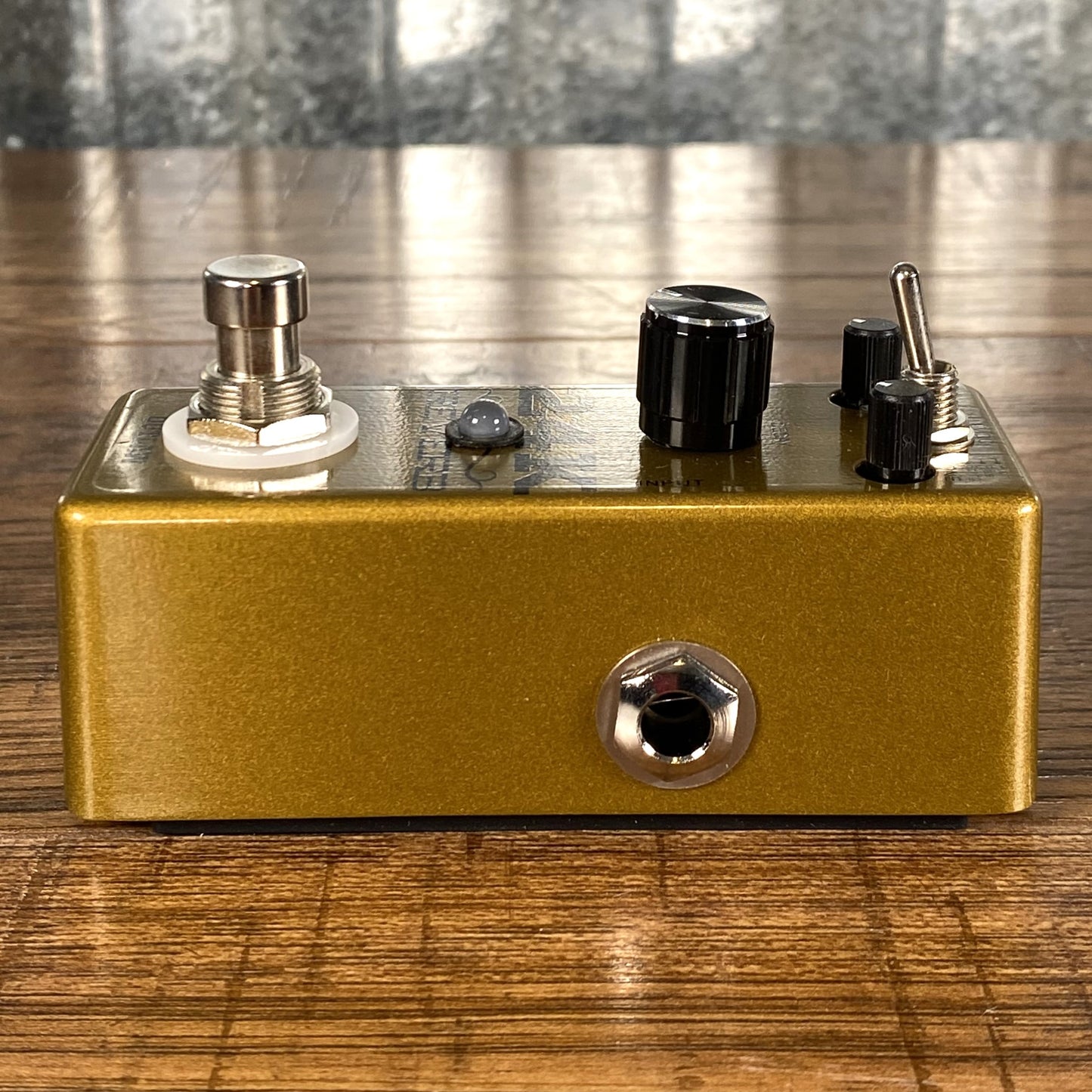 Outlaw Effects 24K Reverb Compact Guitar Effect Pedal Demo