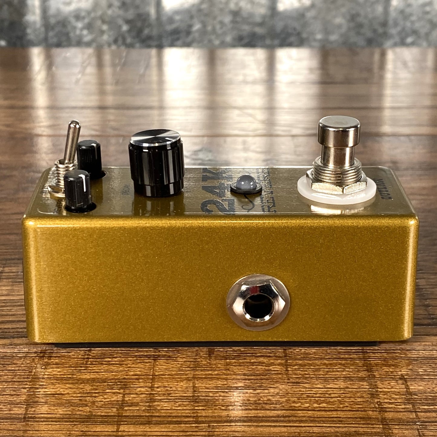 Outlaw Effects 24K Reverb Compact Guitar Effect Pedal Demo