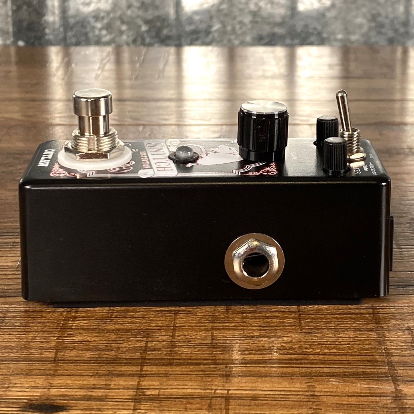 Outlaw Effects The Snitch Distortion Guitar Effect Pedal Demo