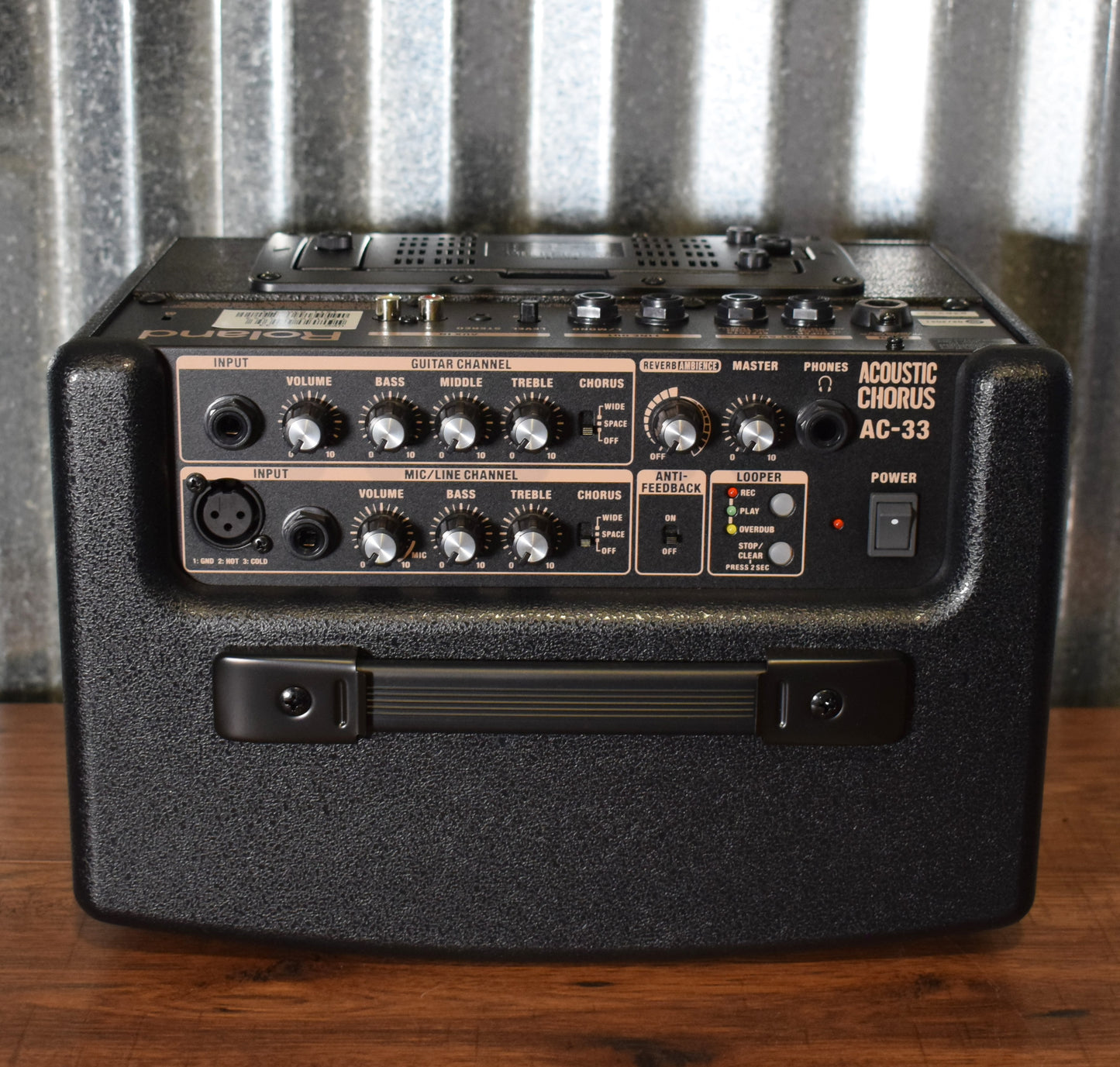 Roland AC-33 30 Watt 2x5' Chorus Acoustic Guitar Amplifier Demo